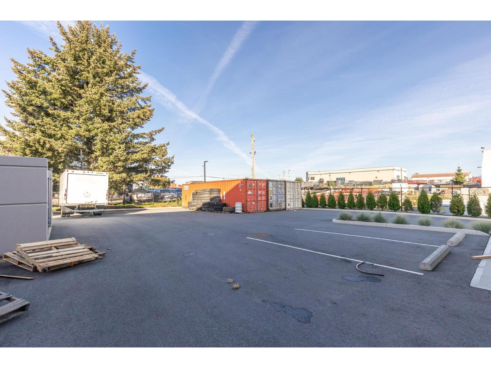 2105 CARPENTER STREET — photo 15