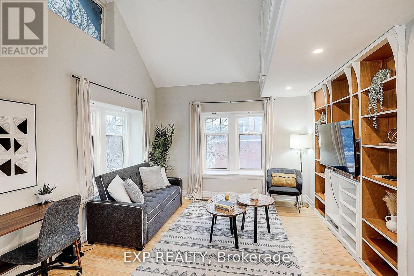 12 VINCENT STREET - 7