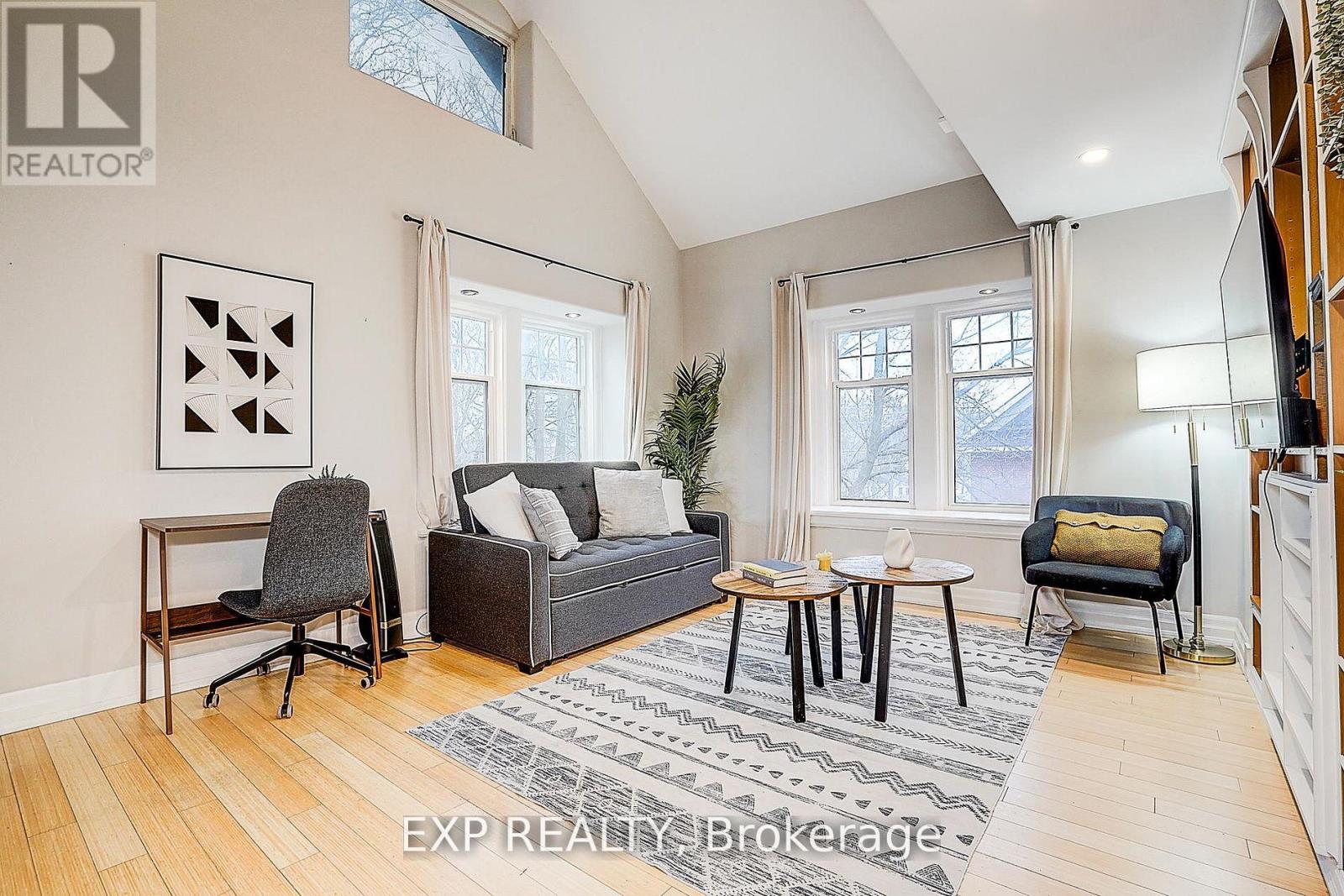 12 VINCENT STREET - 8