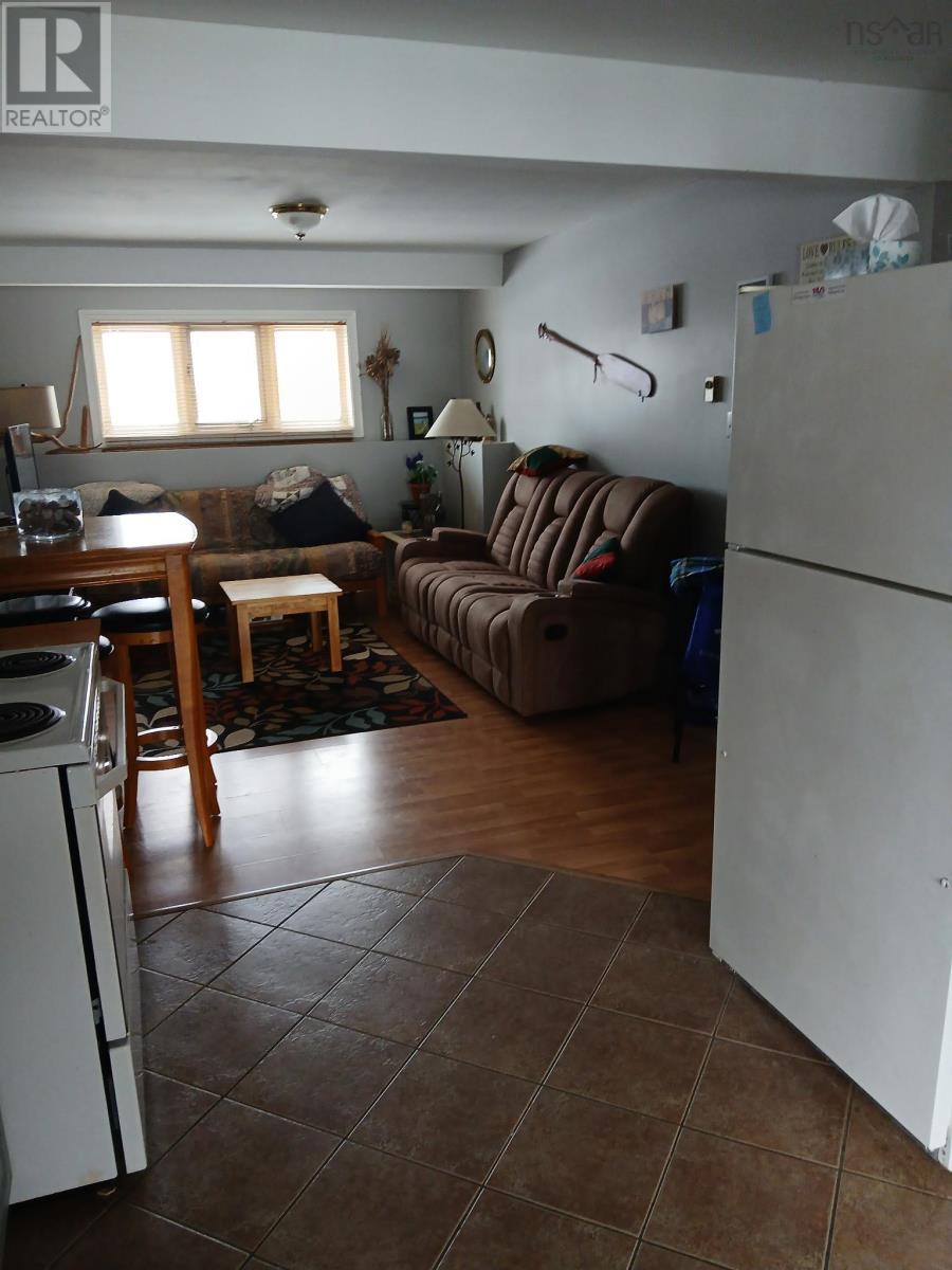 Property 1 of 23 of 406 Parkdale Avenue