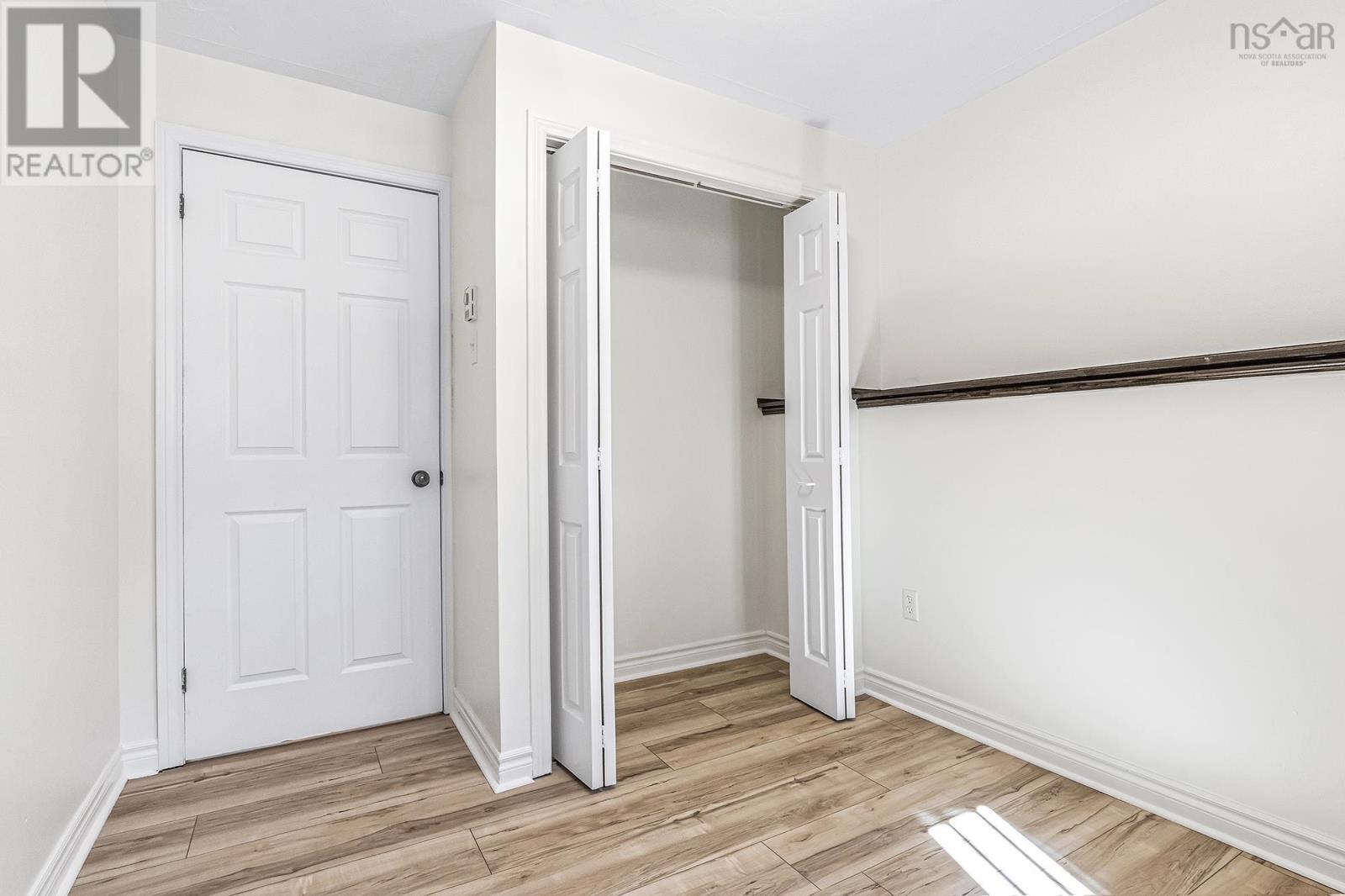 Property 37 of 46 of 32 Contessa Court