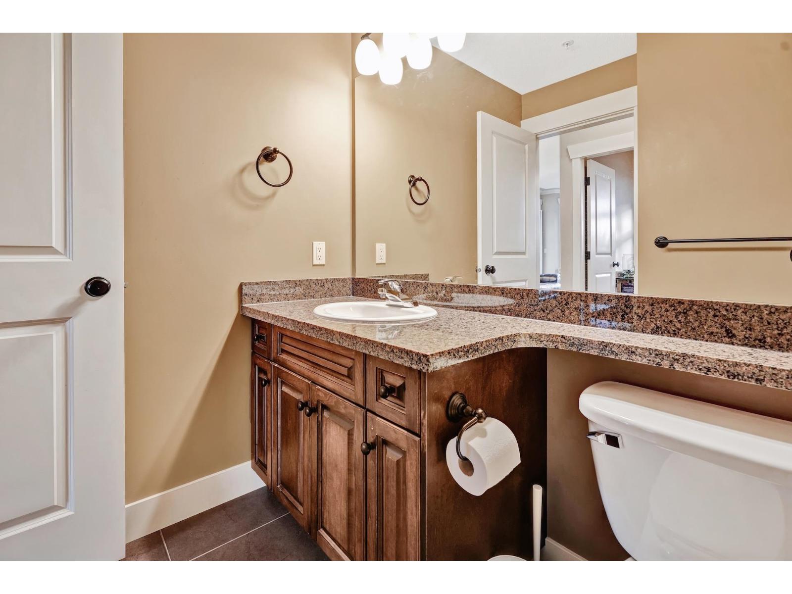 205 9060 BIRCH STREET, Chilliwack Downtown, Chilliwack