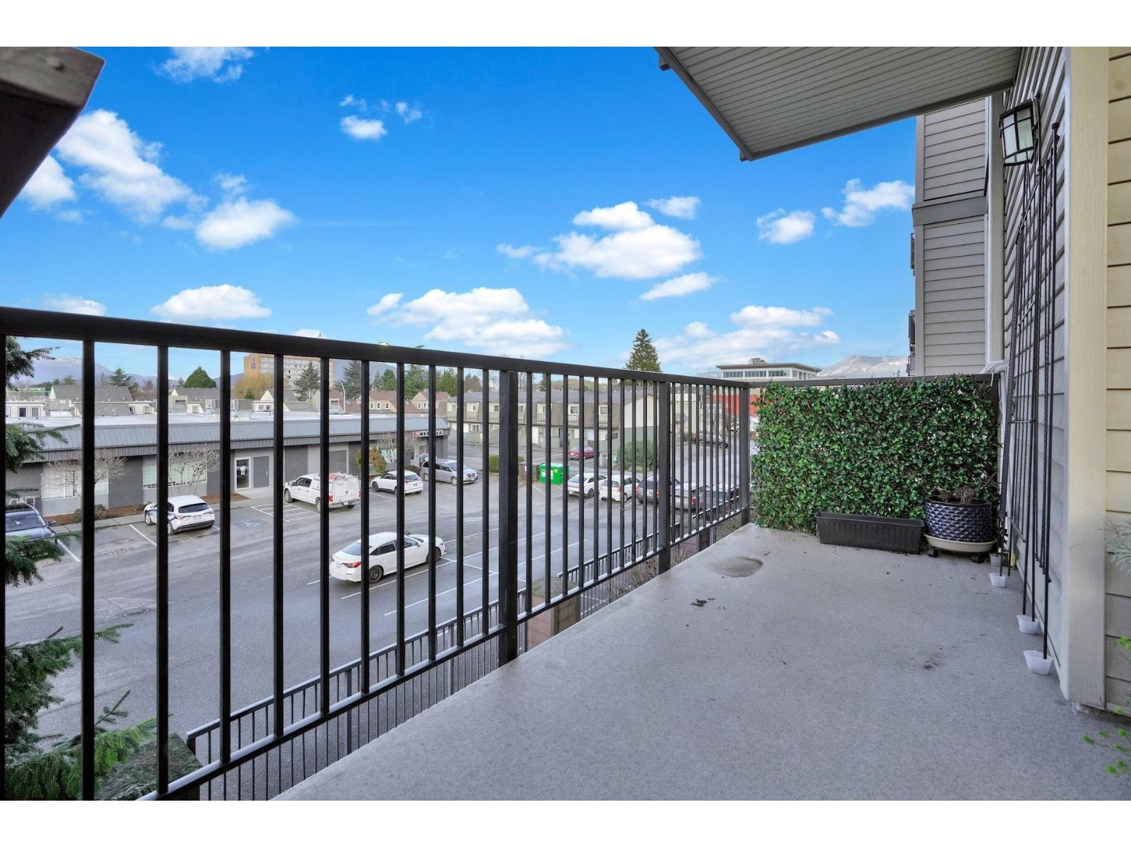 205 9060 BIRCH STREET, Chilliwack Downtown, Chilliwack