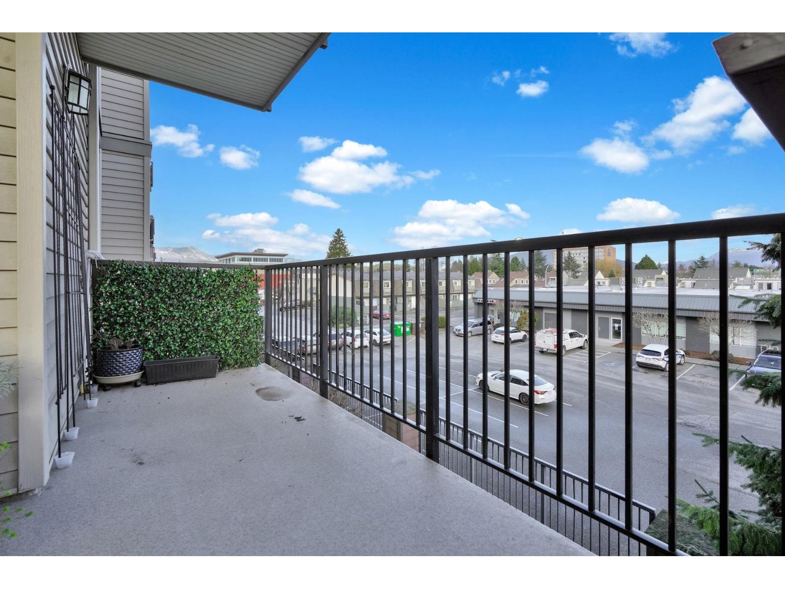 205 9060 BIRCH STREET, Chilliwack Downtown, Chilliwack