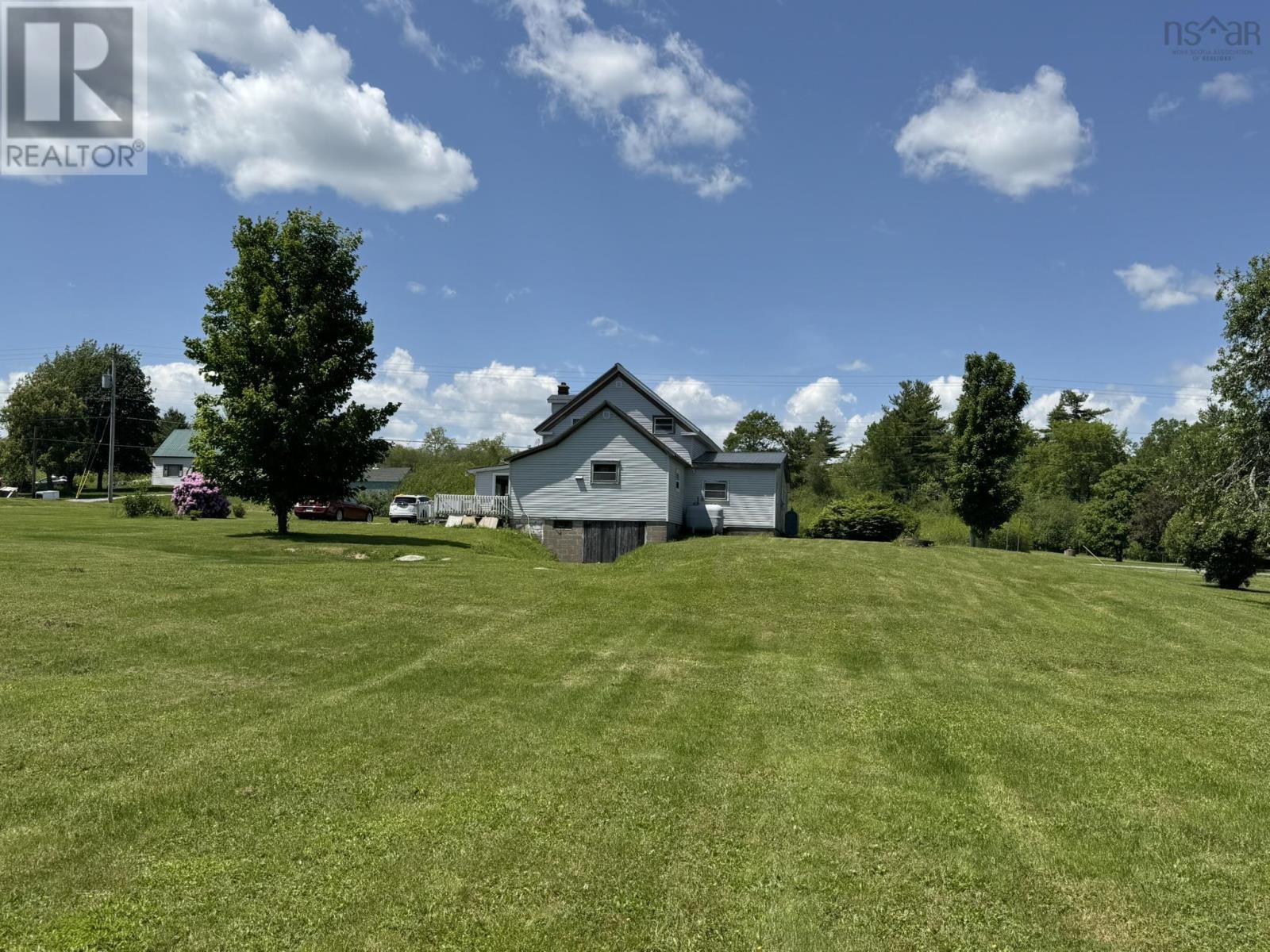 Property 21 of 38 of 185 West Caledonia Road