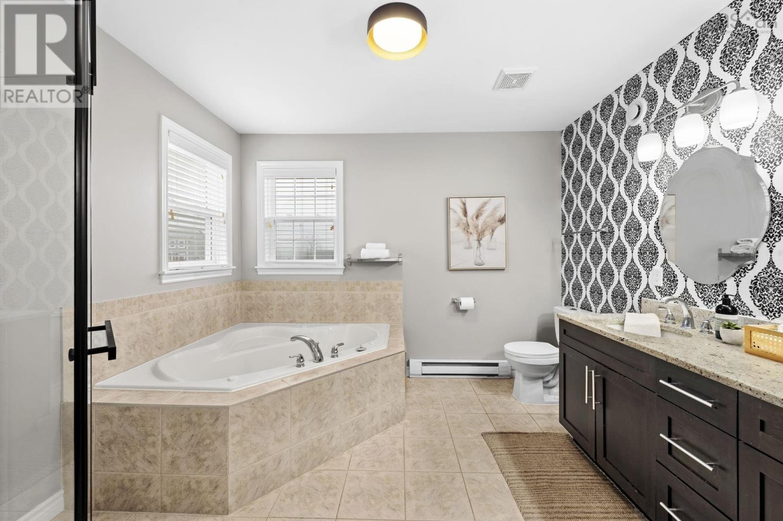 Property 19 of 33 of 428 Hemlock Drive