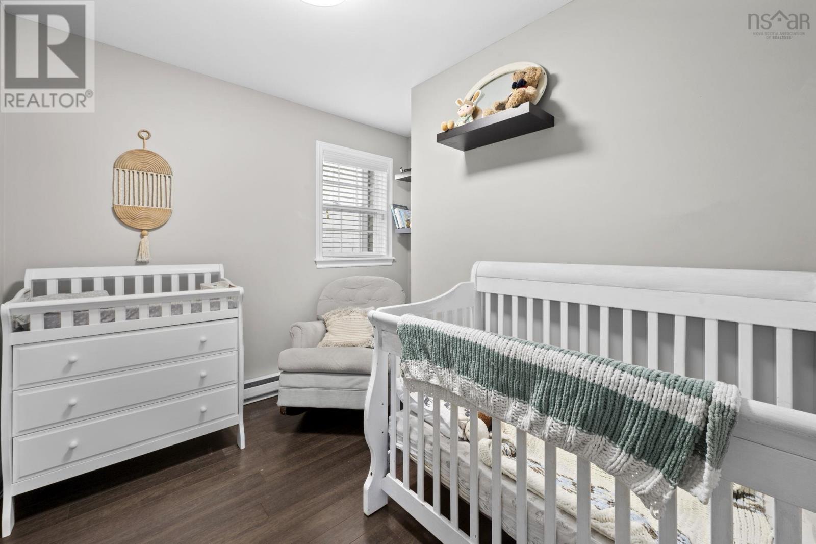 Property 20 of 33 of 428 Hemlock Drive