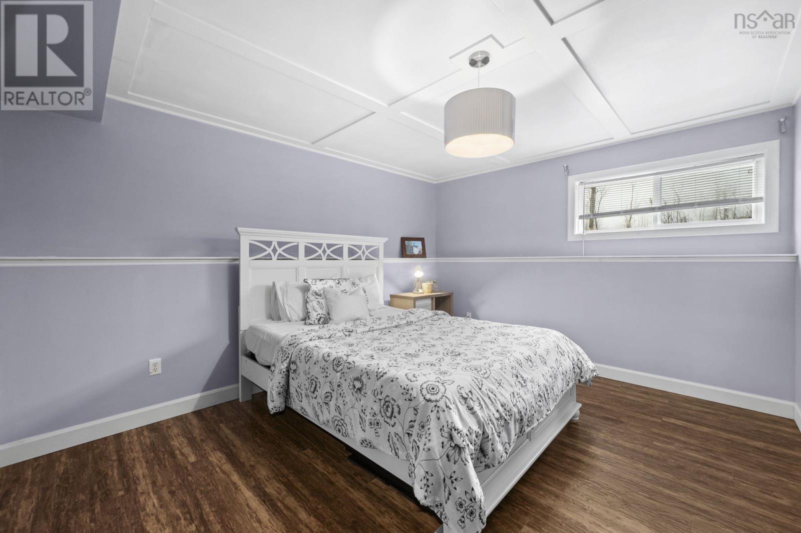 Property 26 of 33 of 428 Hemlock Drive