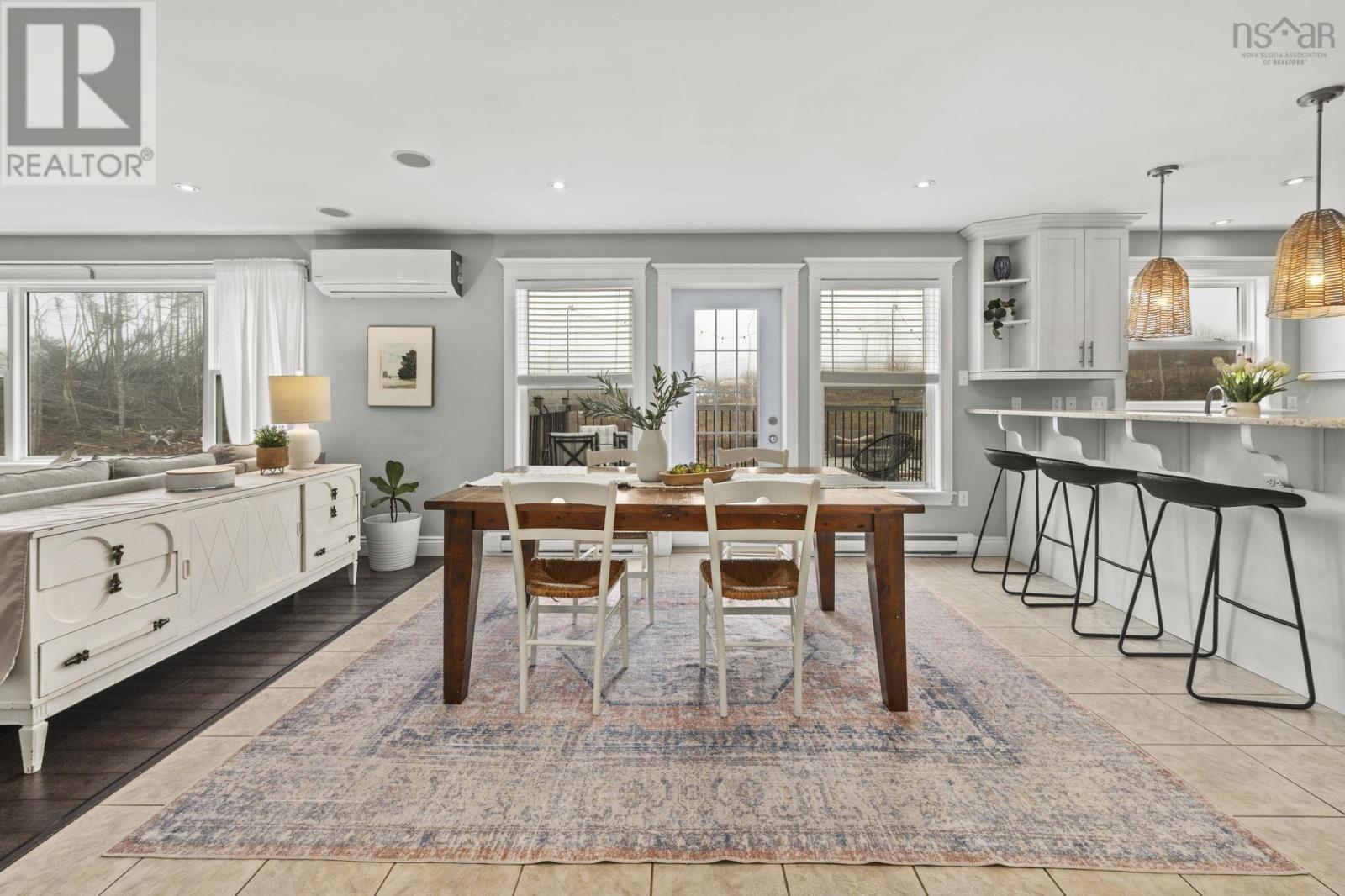 Property 9 of 33 of 428 Hemlock Drive