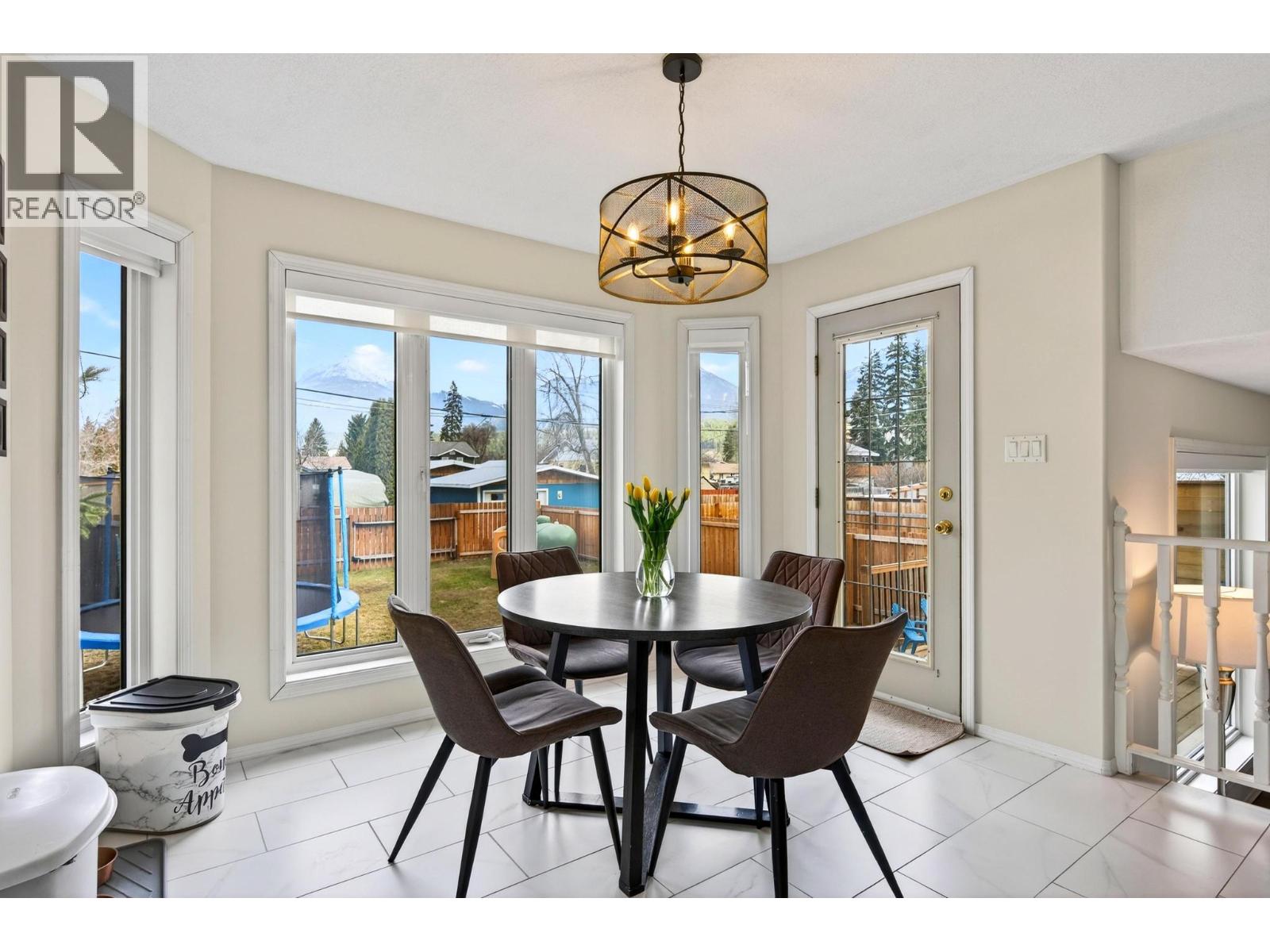 511 10TH  S STREET - 10