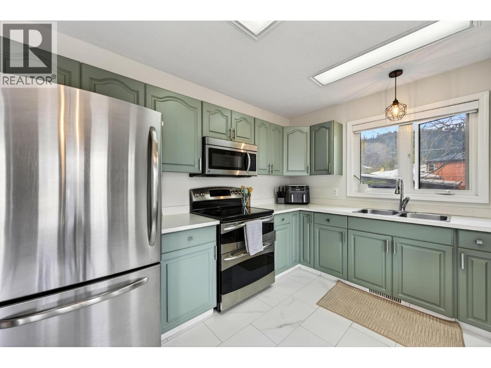 511 10TH  S STREET - 4