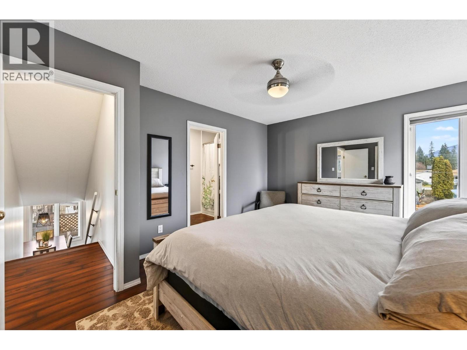 511 10TH  S STREET - 42