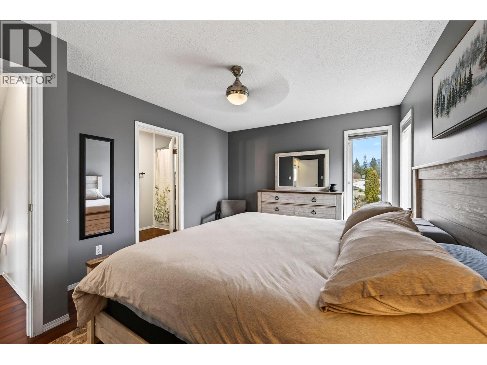 511 10TH  S STREET - 43