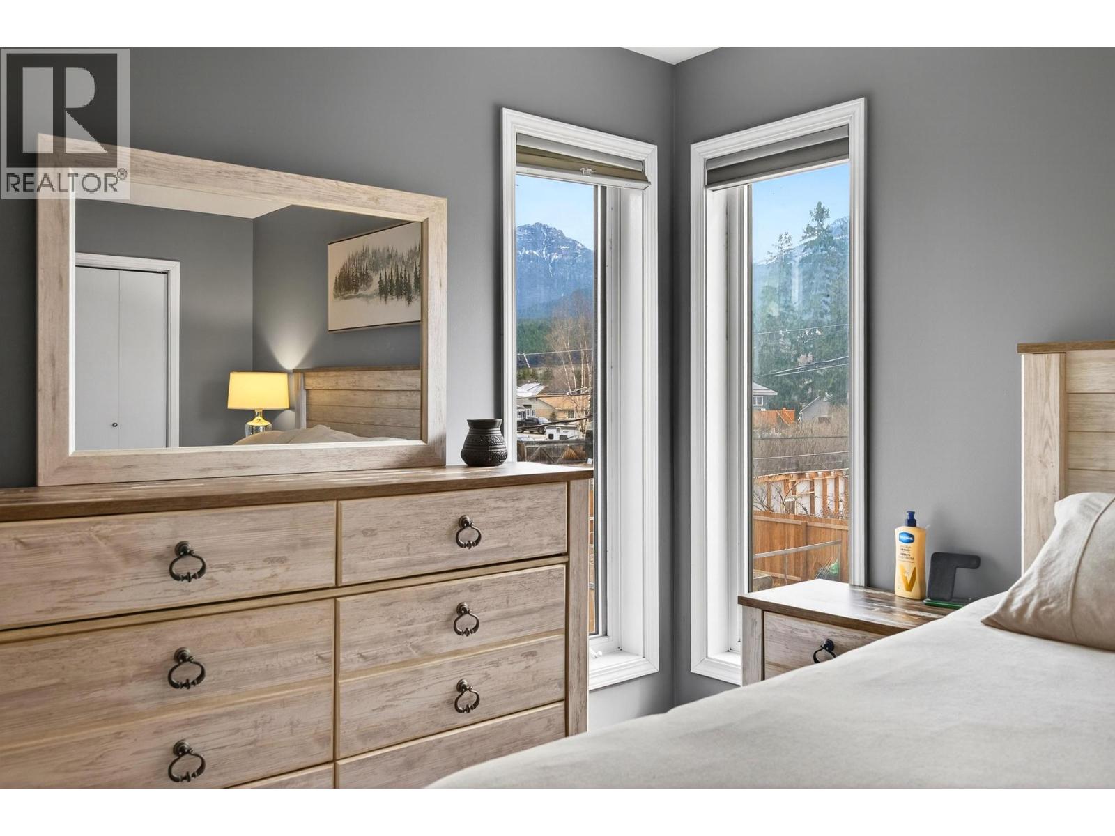 511 10TH  S STREET - 45