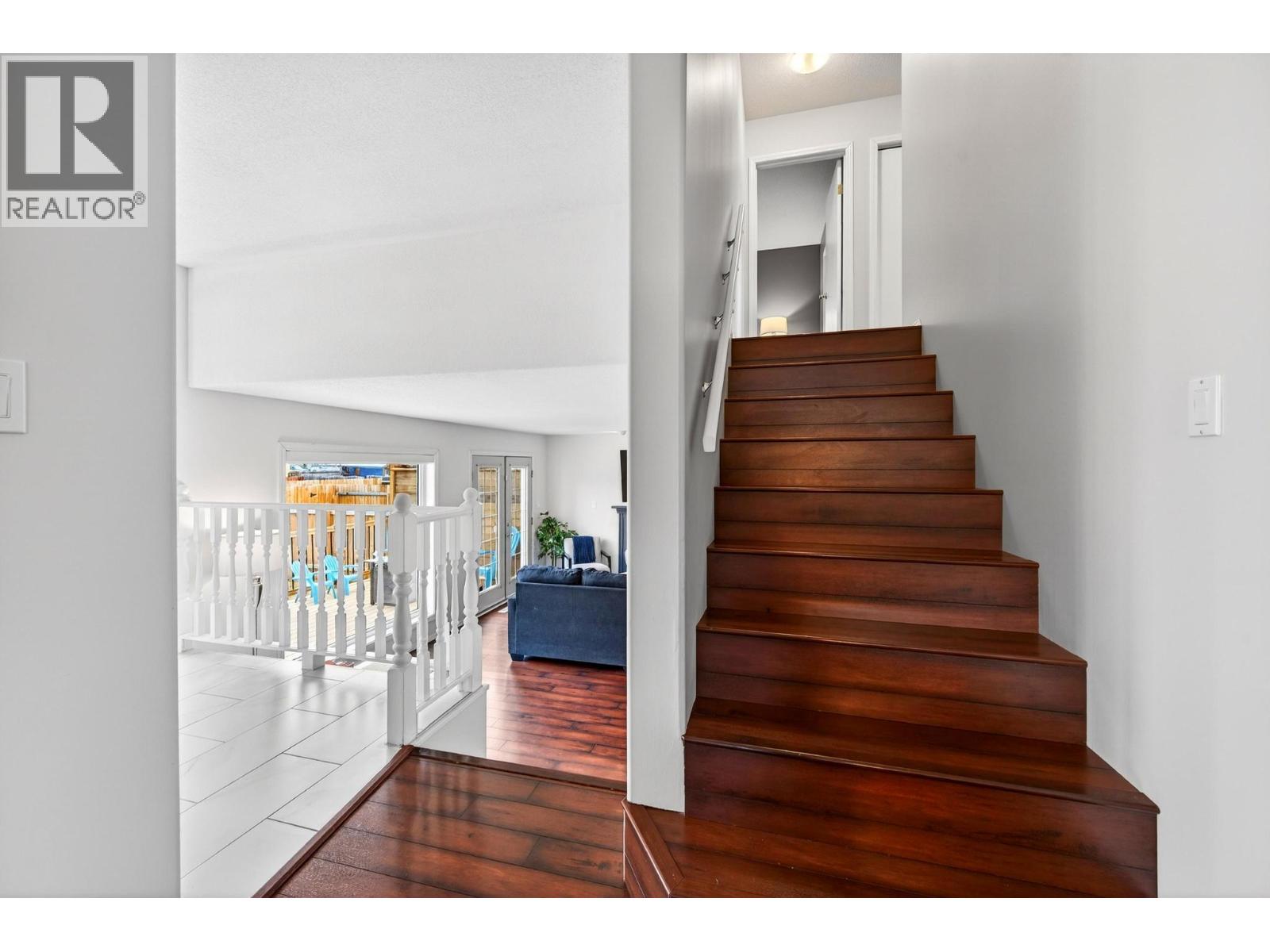 511 10TH  S STREET - 54