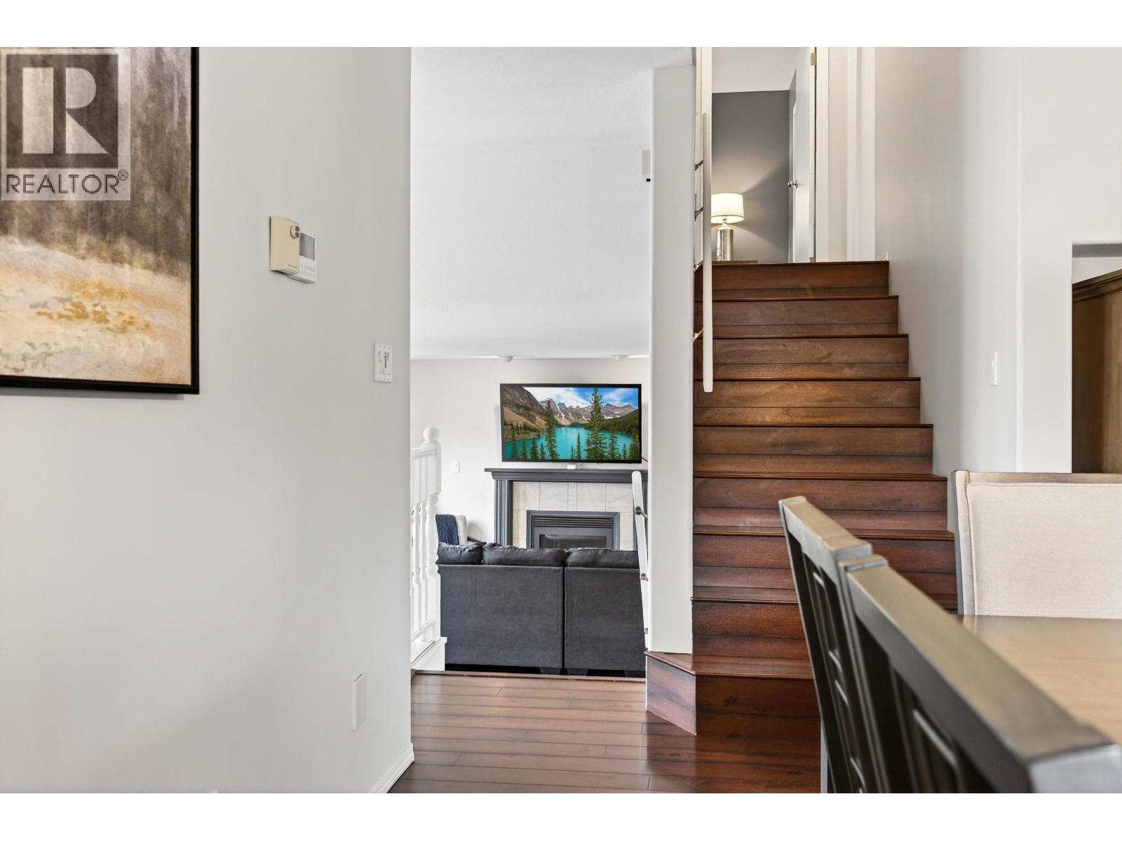 511 10TH  S STREET - 55