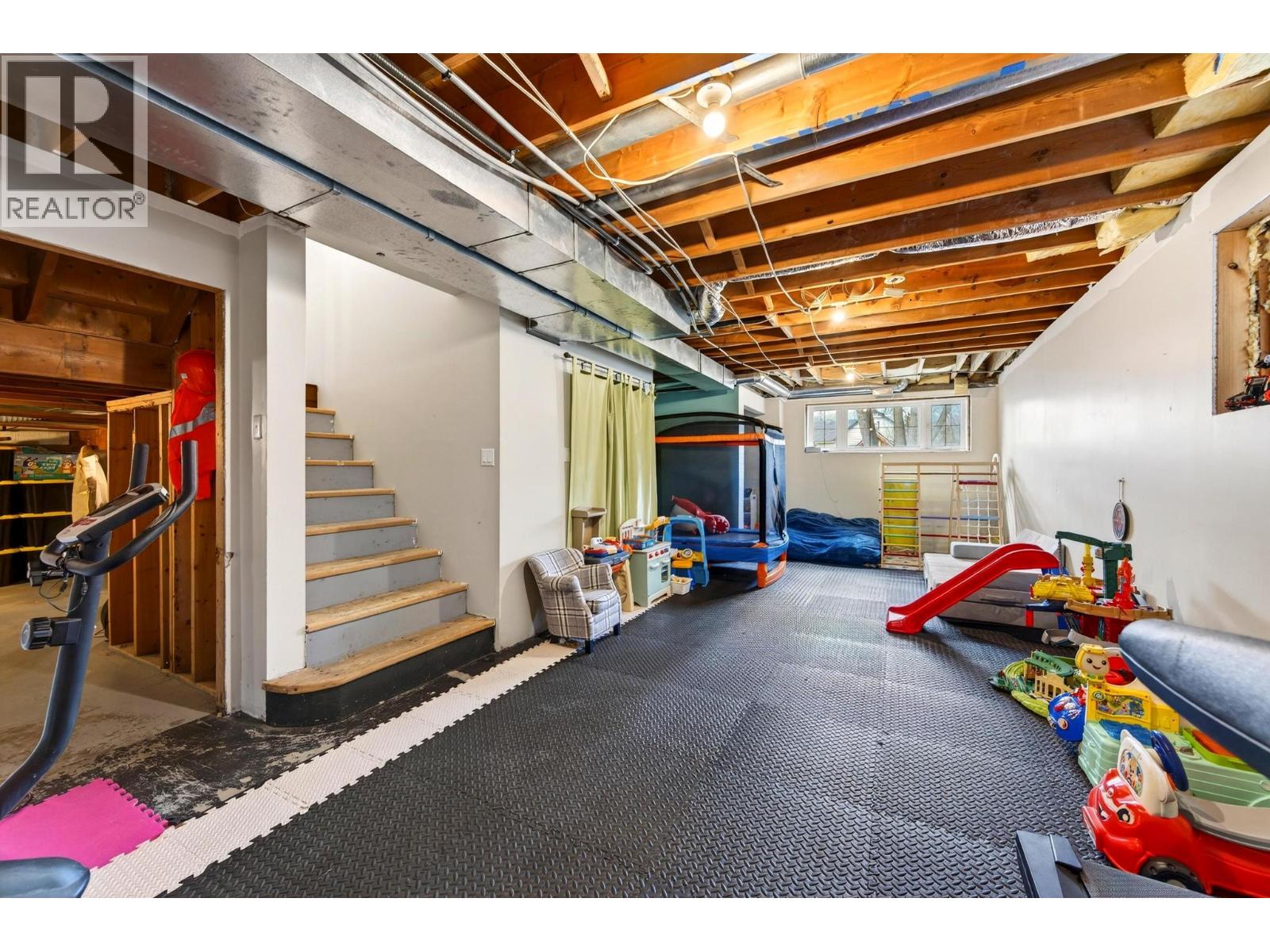 511 10TH  S STREET - 63