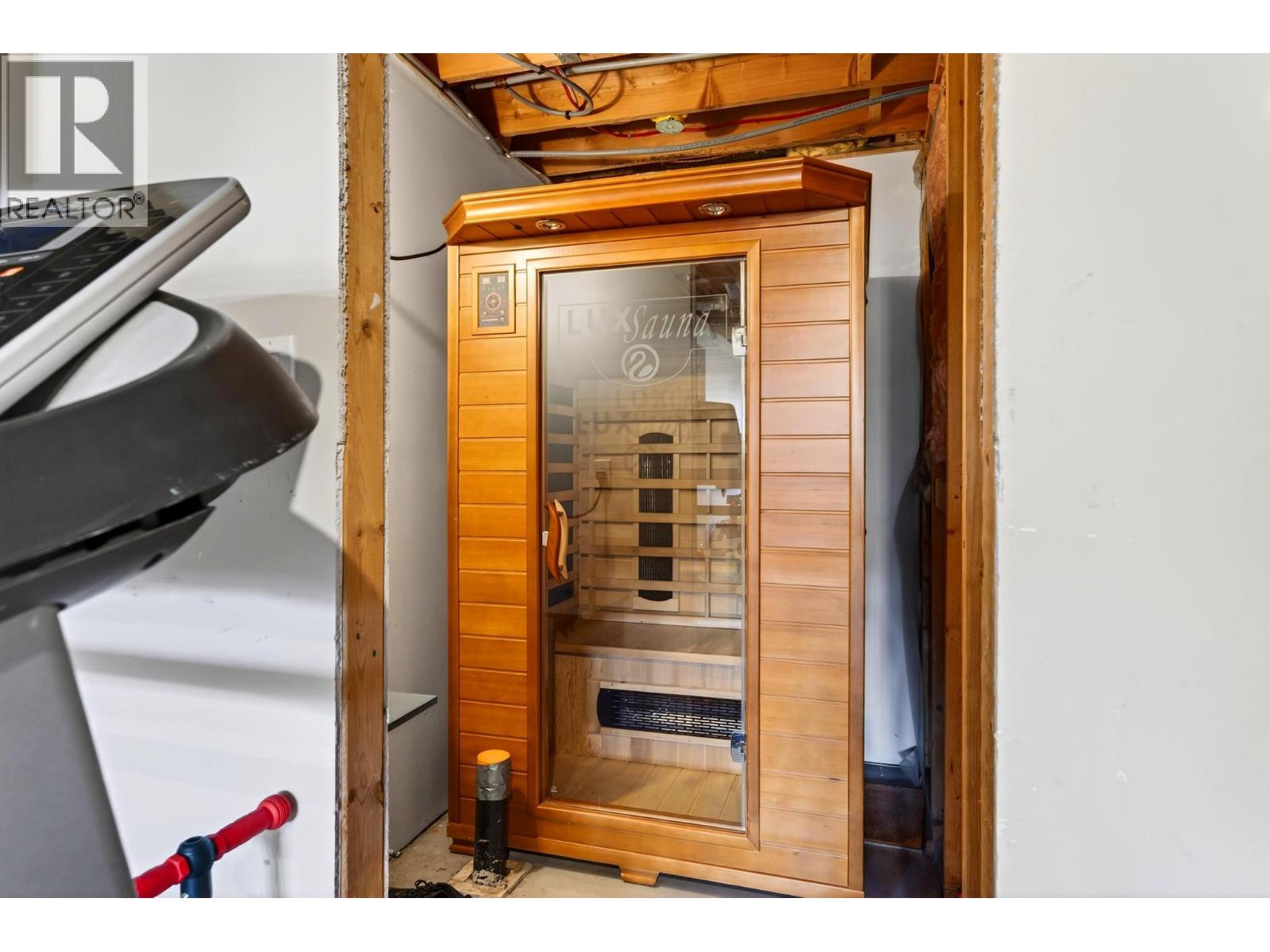 511 10TH  S STREET - 65