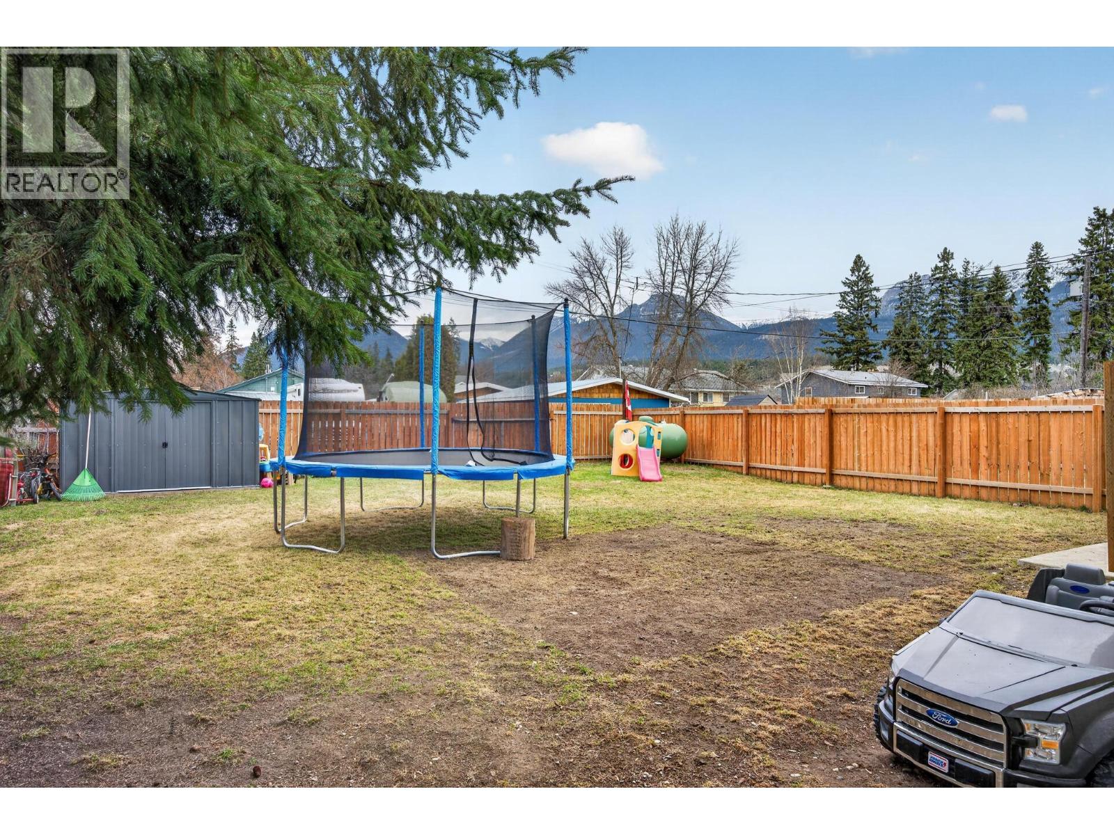 511 10TH  S STREET - 73