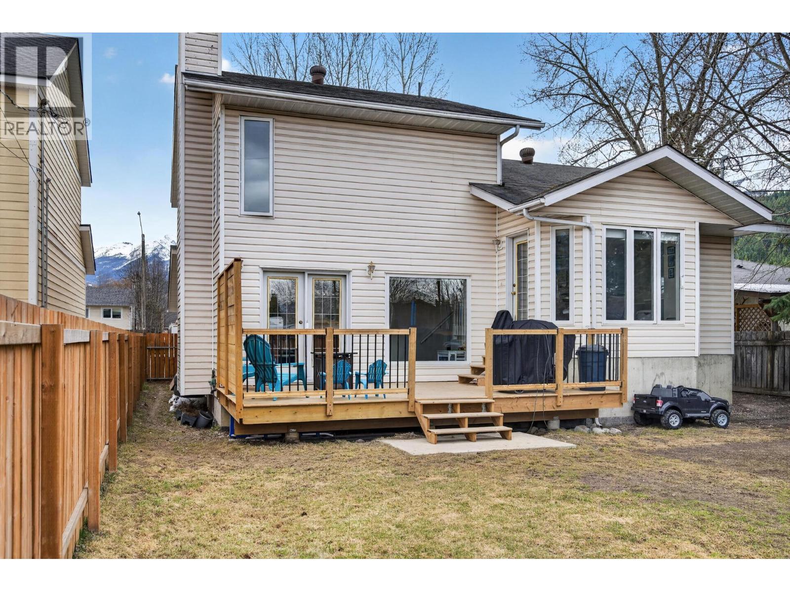 511 10TH  S STREET - 76