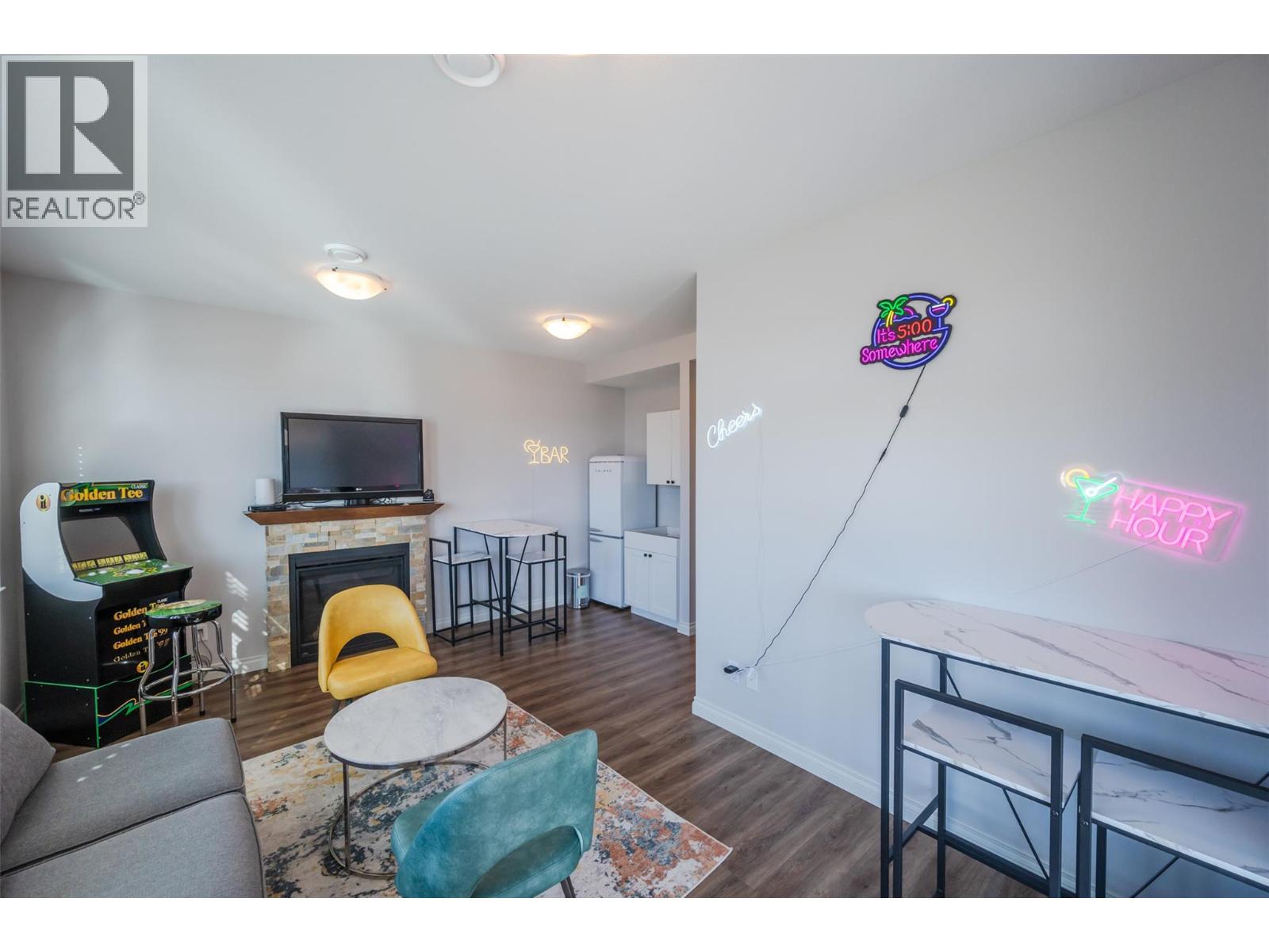 2450 Radio Tower Road Unit# 271, Oliver