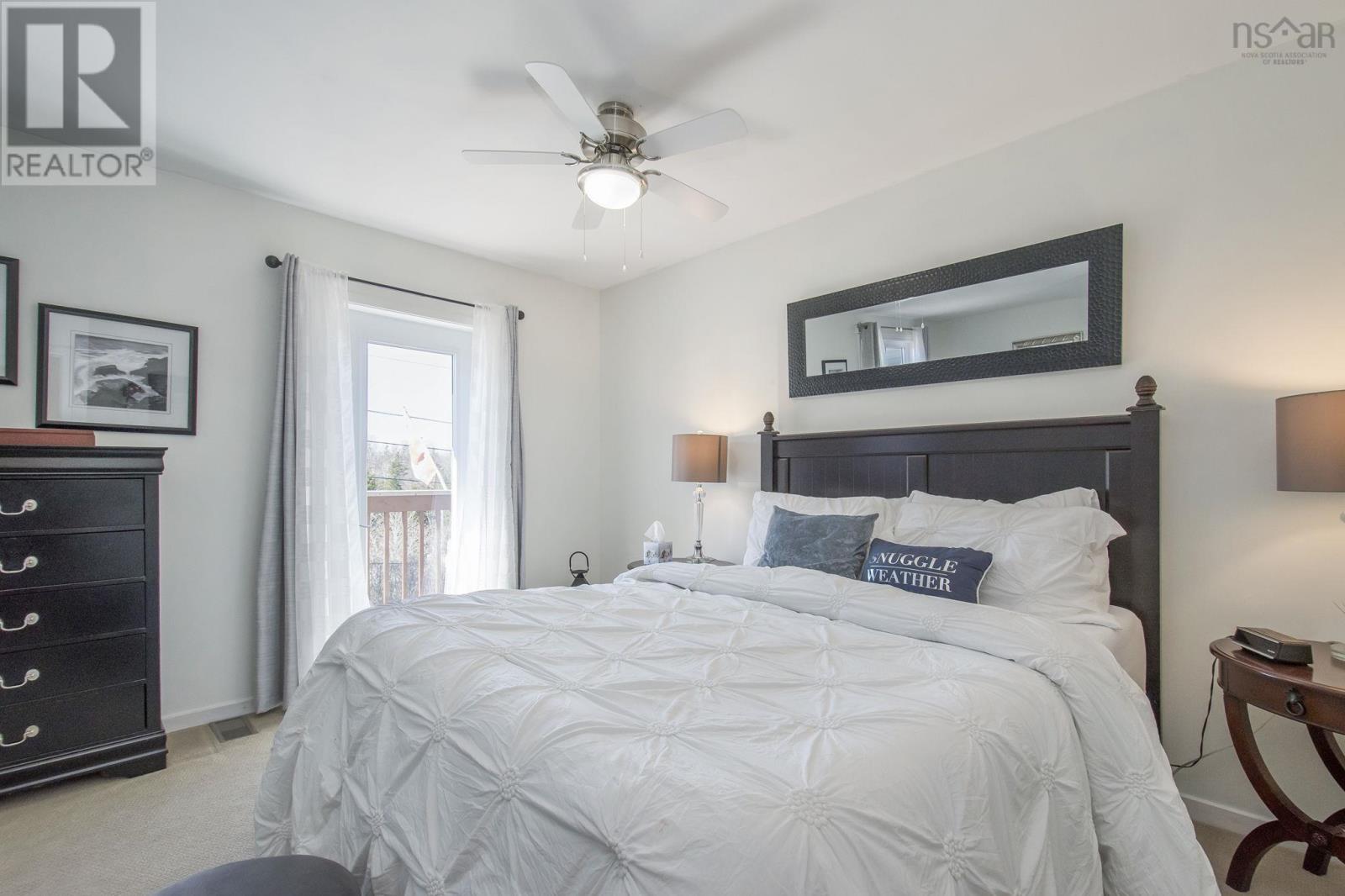 Property 16 of 30 of 552 South Broadway Avenue