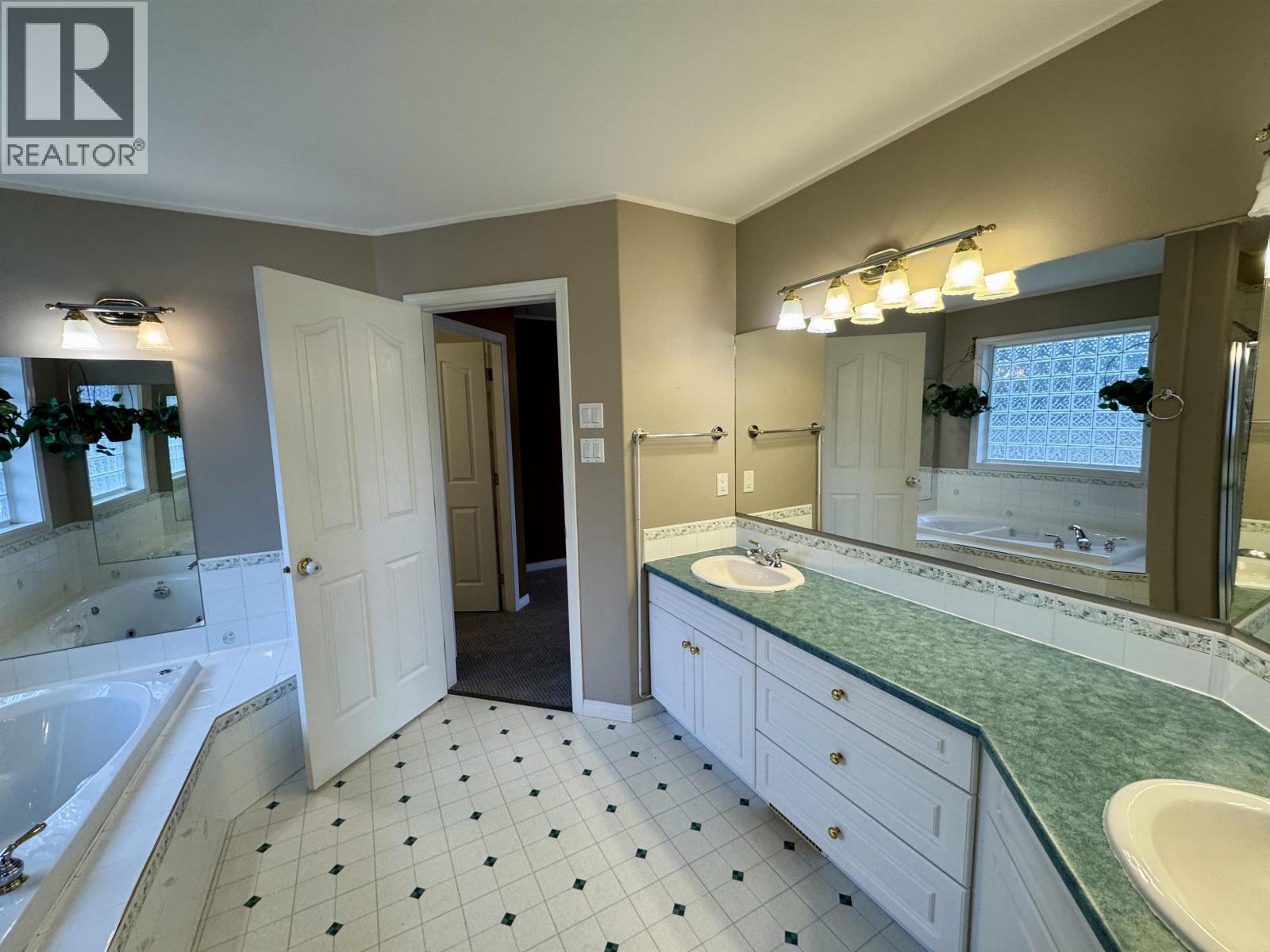 2389 BALSAM Road, Smithers