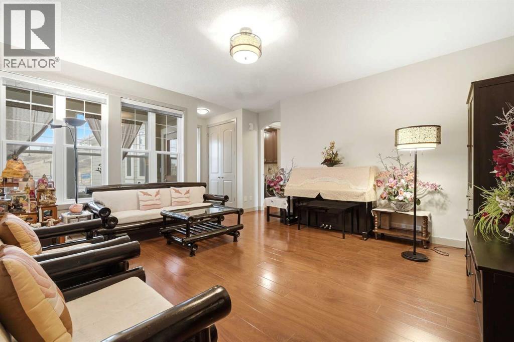 115 Fifth Avenue West, Cochrane