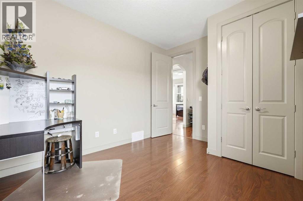 115 Fifth Avenue West, Cochrane