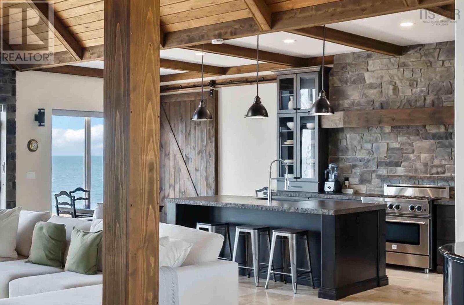 Property 33 of 50 of 5199 Shore Road