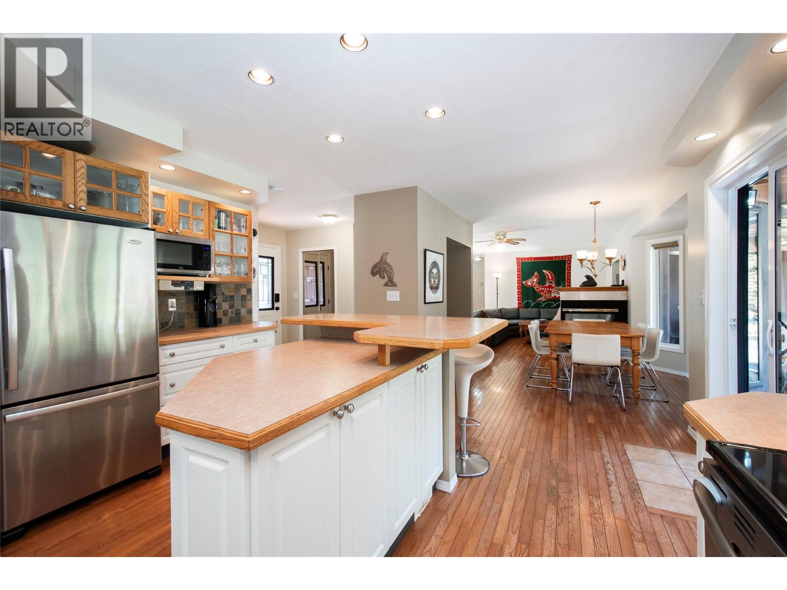 916 POWELL BEACH Road - 5