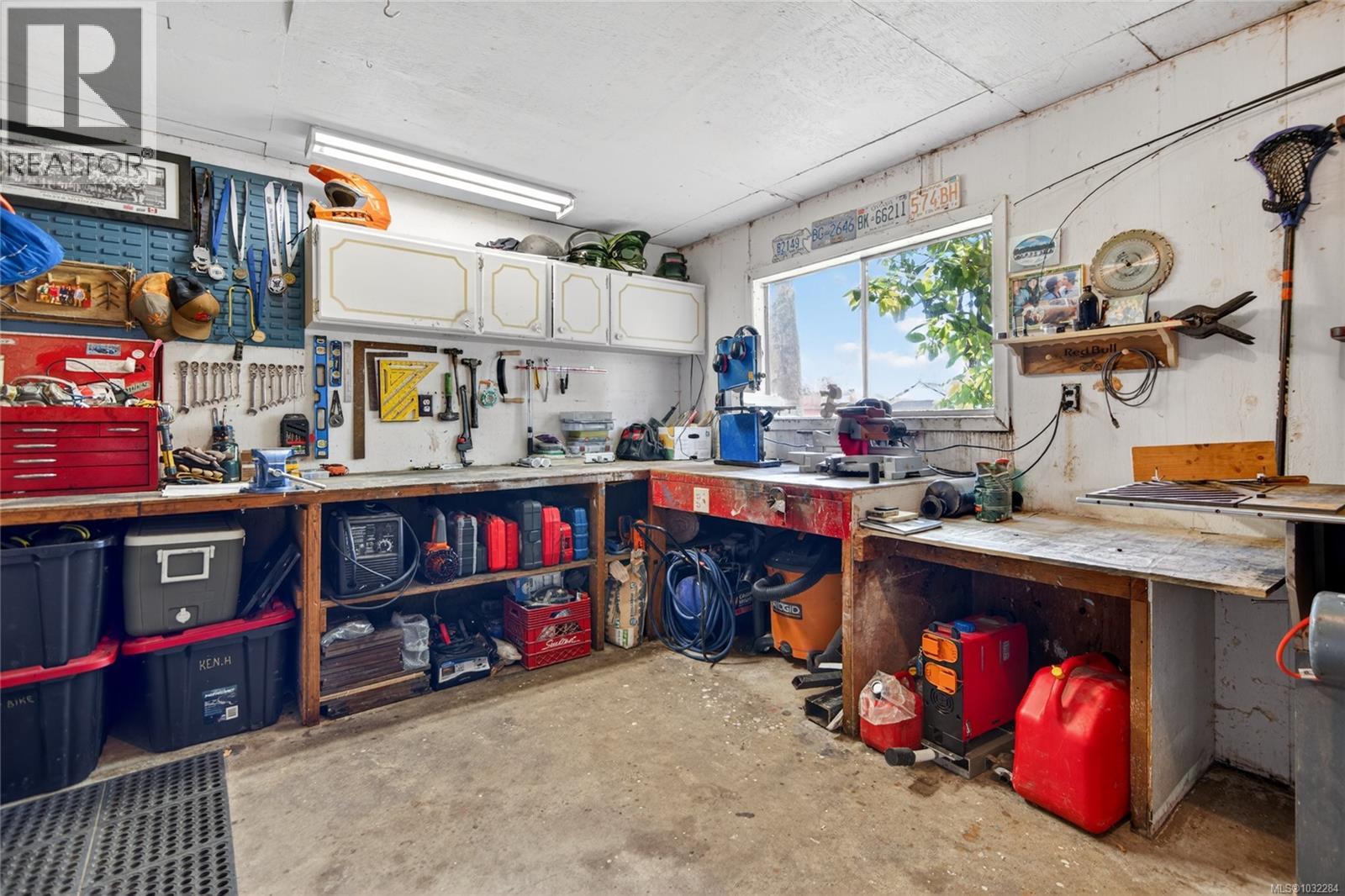 46 PANORAMA CRES - 29