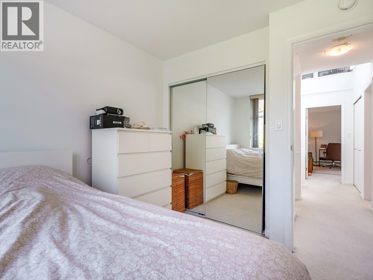 321 1228 MARINASIDE CRESCENT, Vancouver