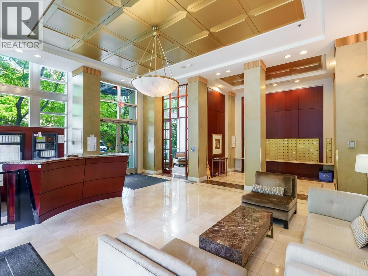 321 1228 MARINASIDE CRESCENT, Vancouver