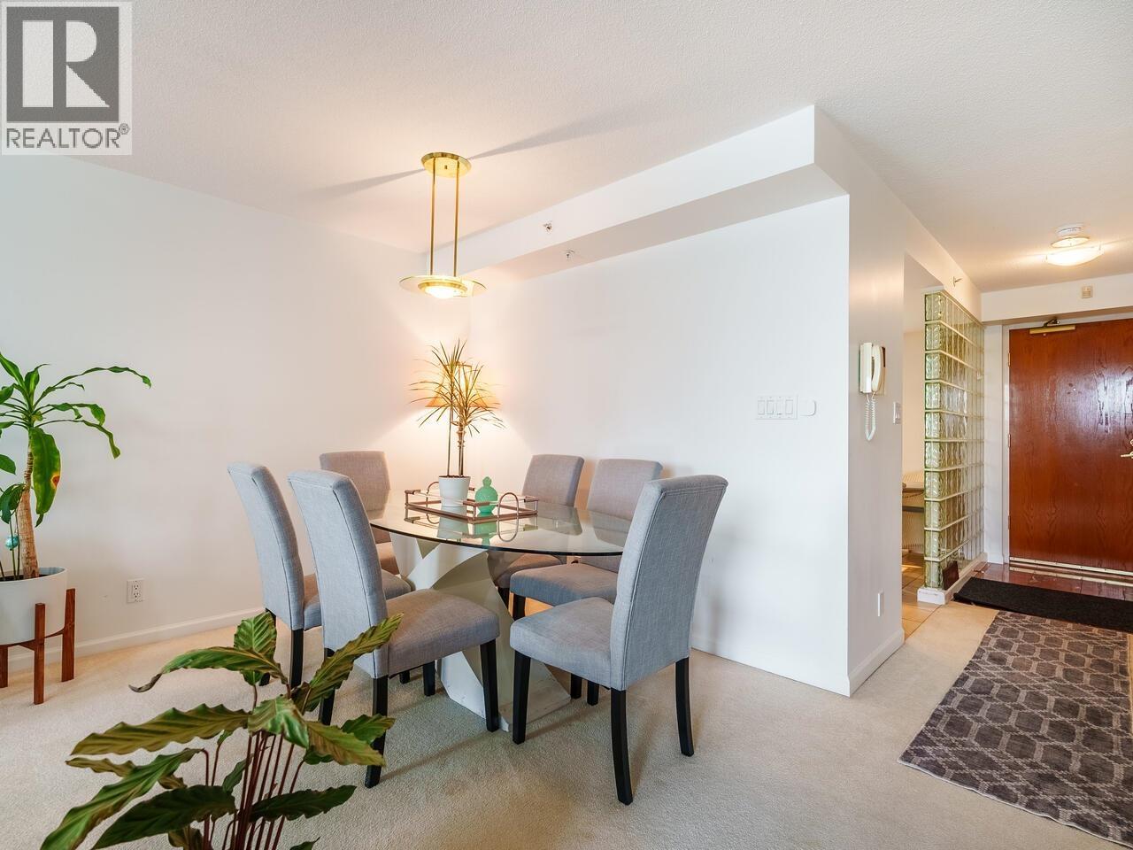 321 1228 MARINASIDE CRESCENT, Vancouver