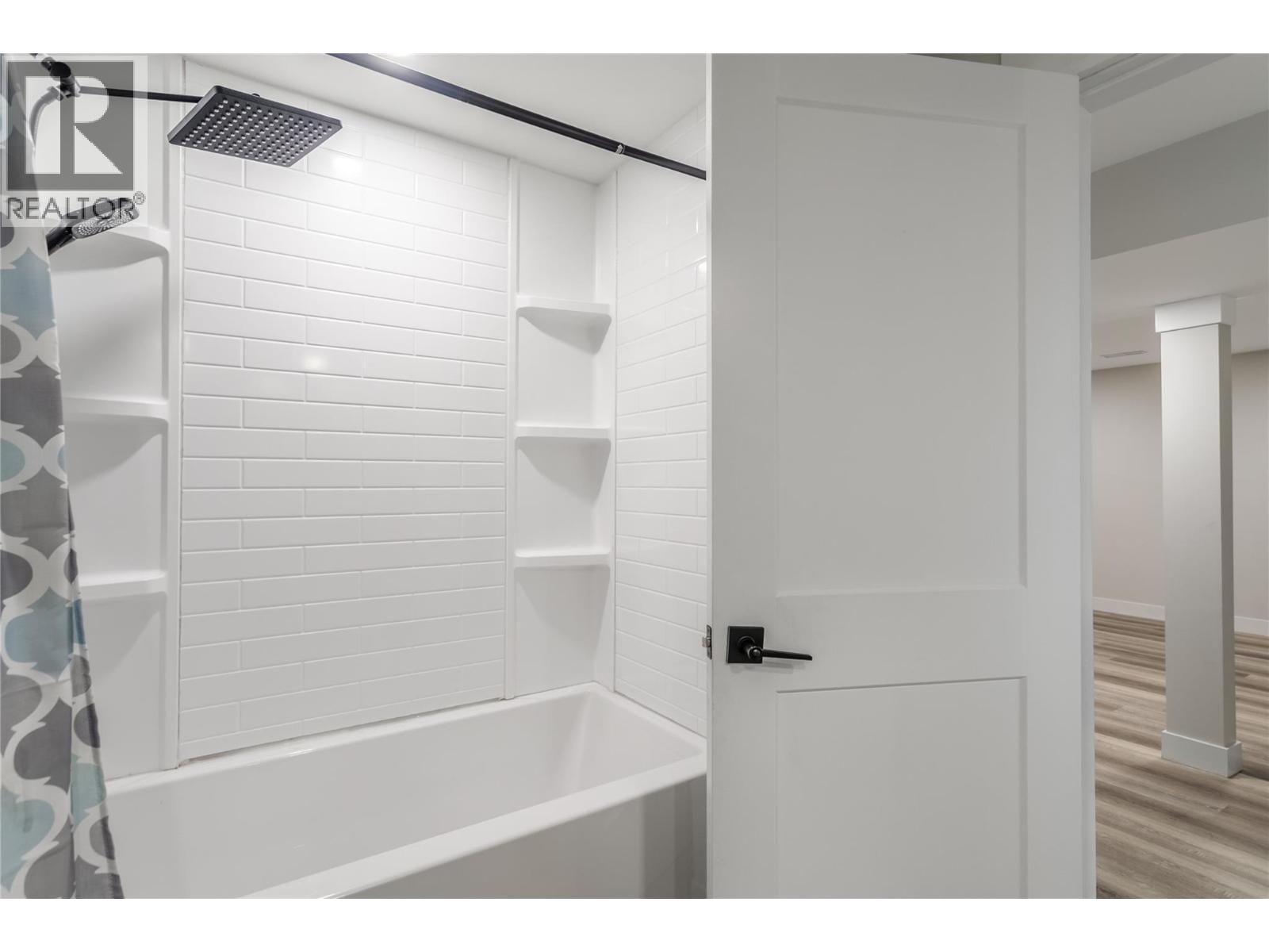 1559 Duncan Court, Kelowna