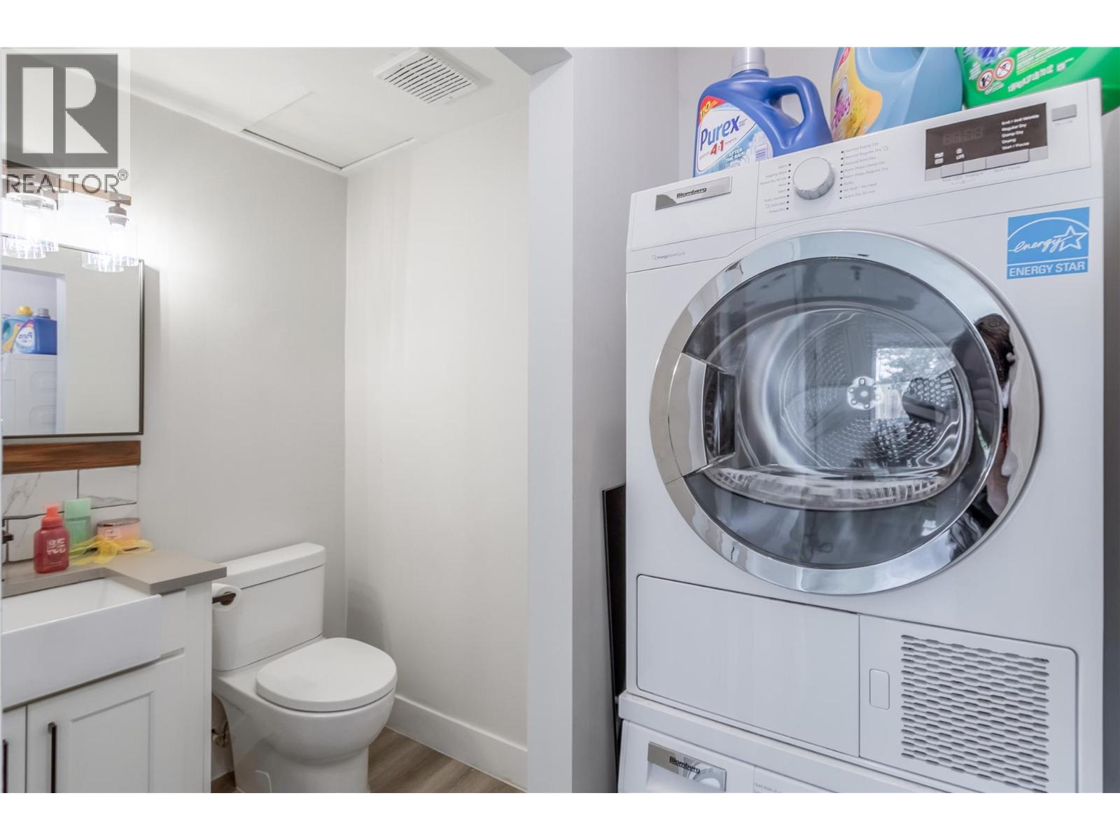 1559 Duncan Court, Kelowna