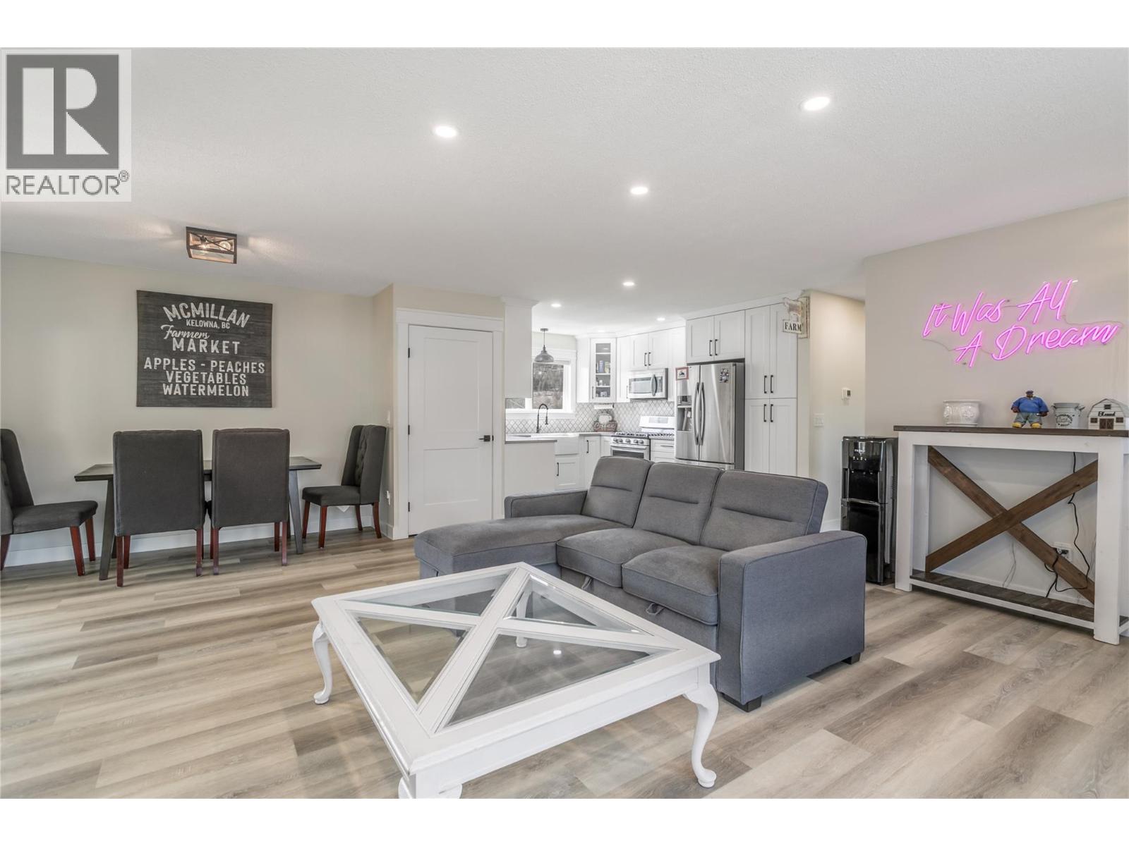 1559 Duncan Court, Kelowna