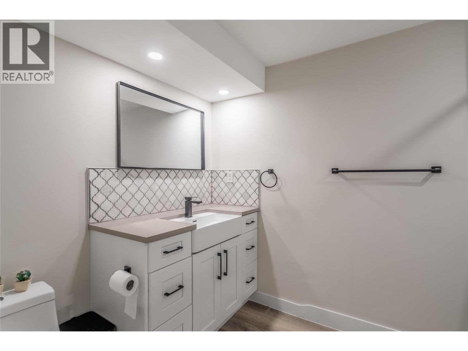 1559 Duncan Court, Kelowna