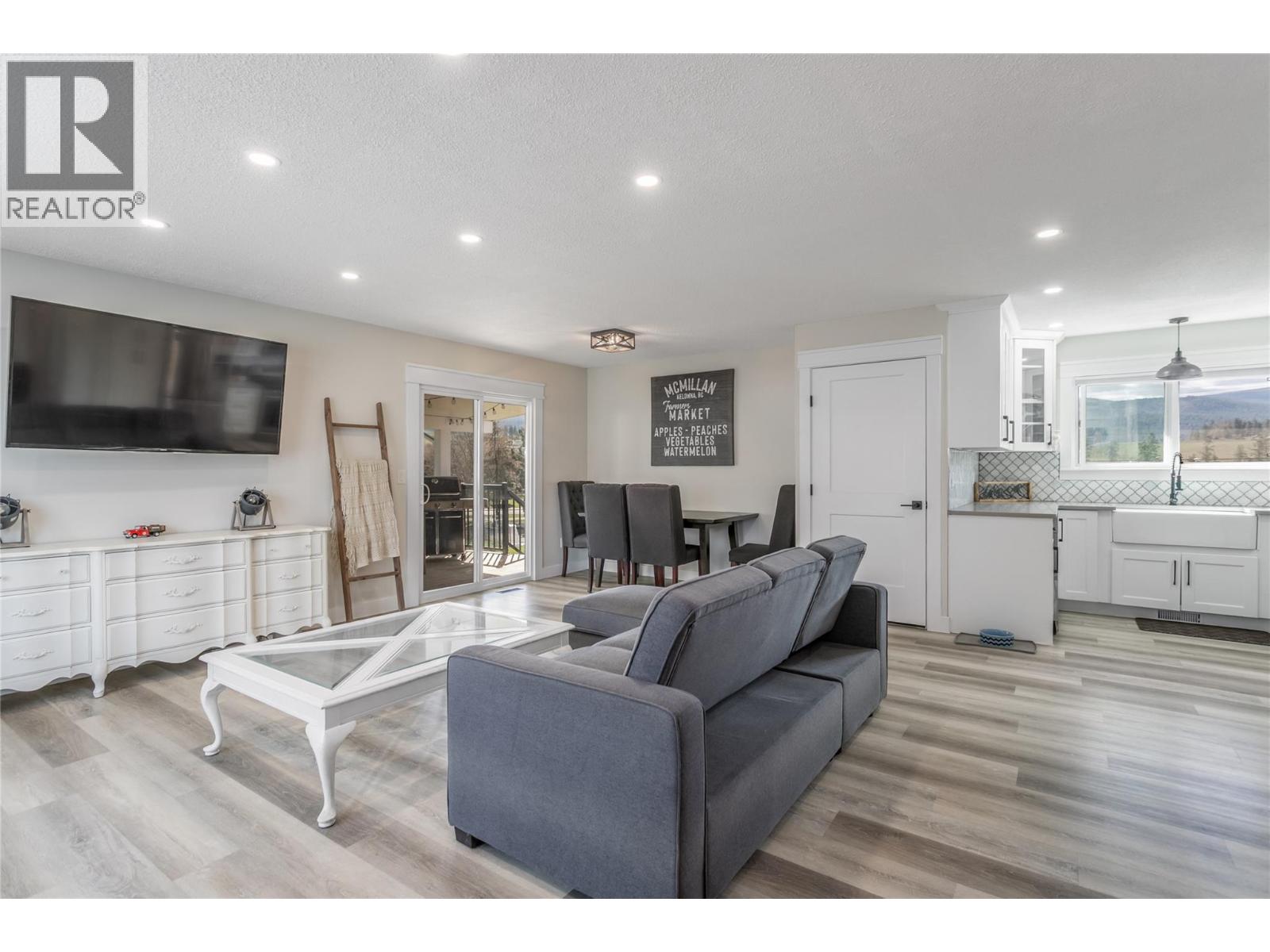 1559 Duncan Court, Kelowna