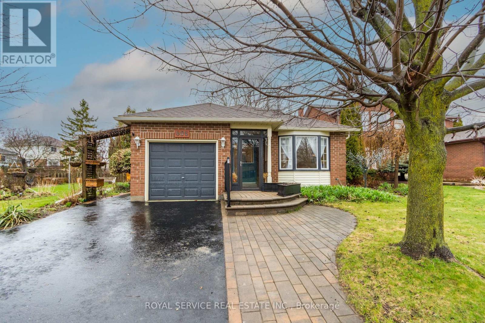 606 CARLISLE STREET - 1