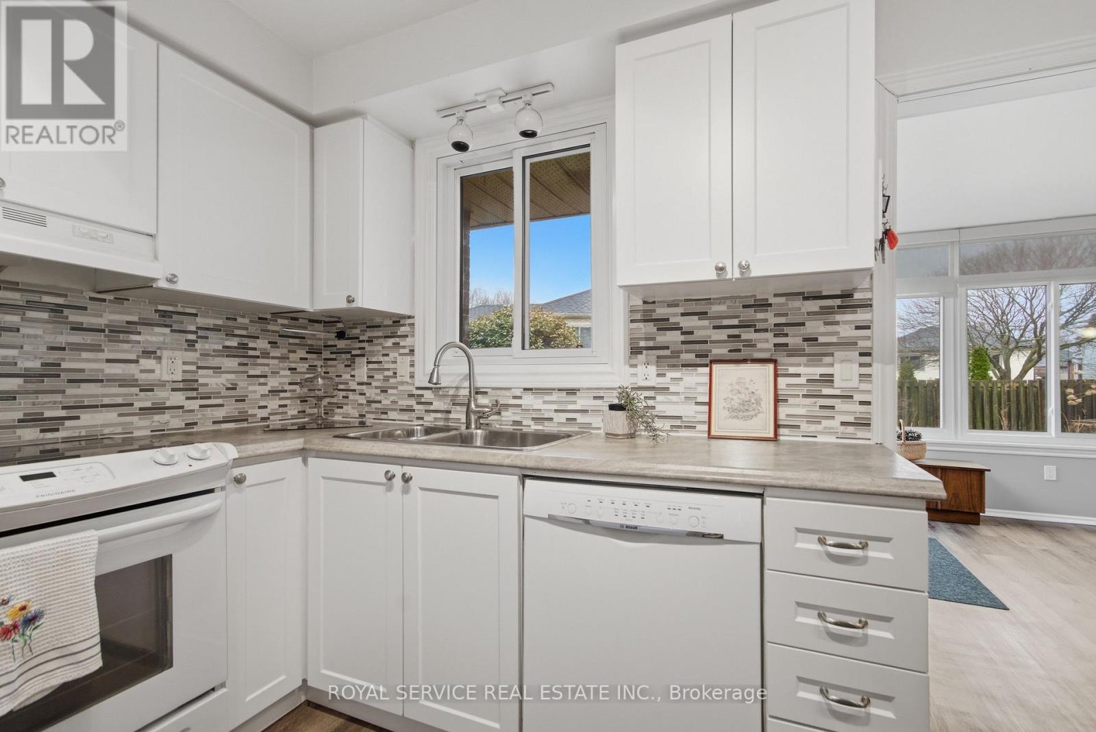 606 CARLISLE STREET - 13