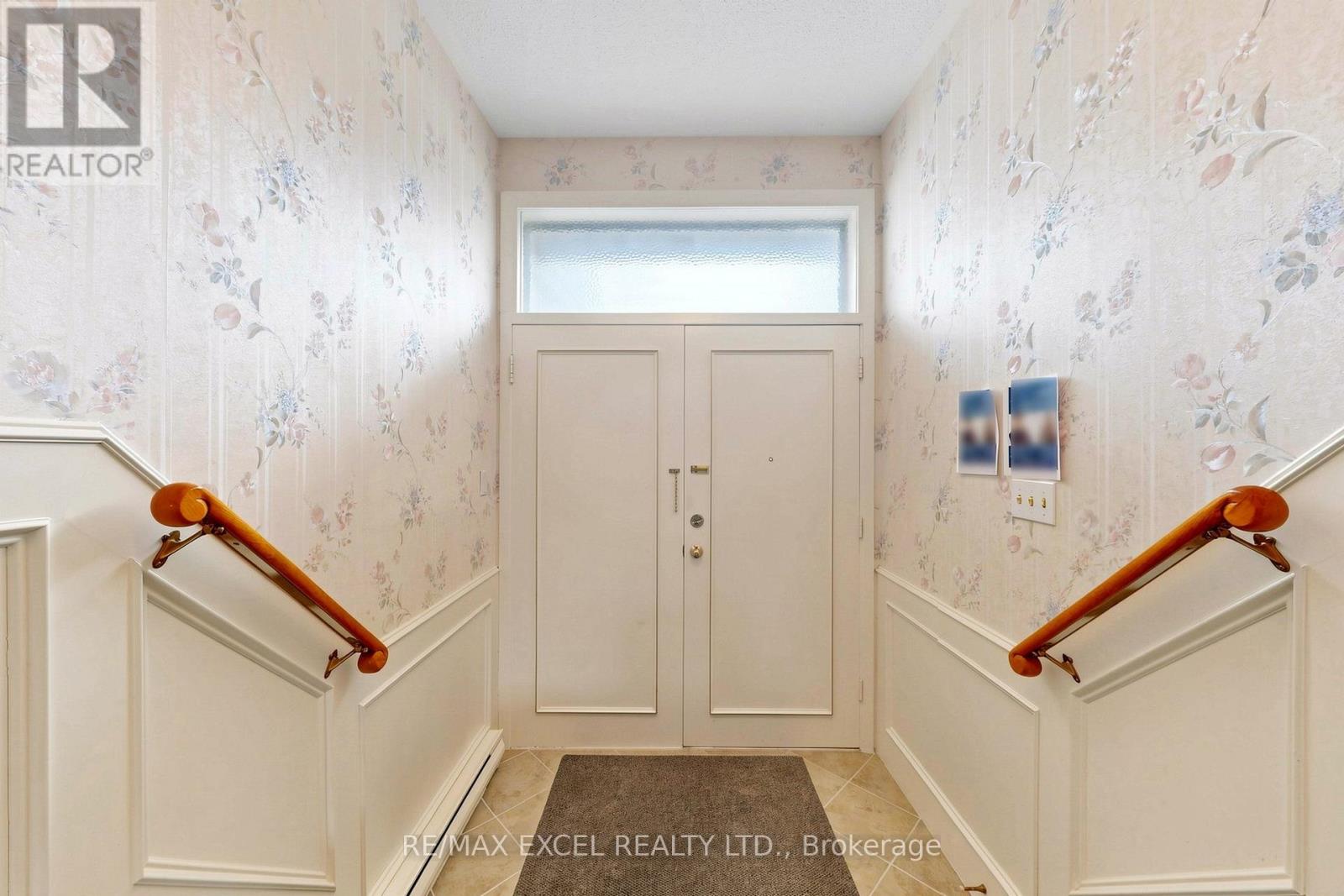 30 WAKEFIELD CRESCENT - 25