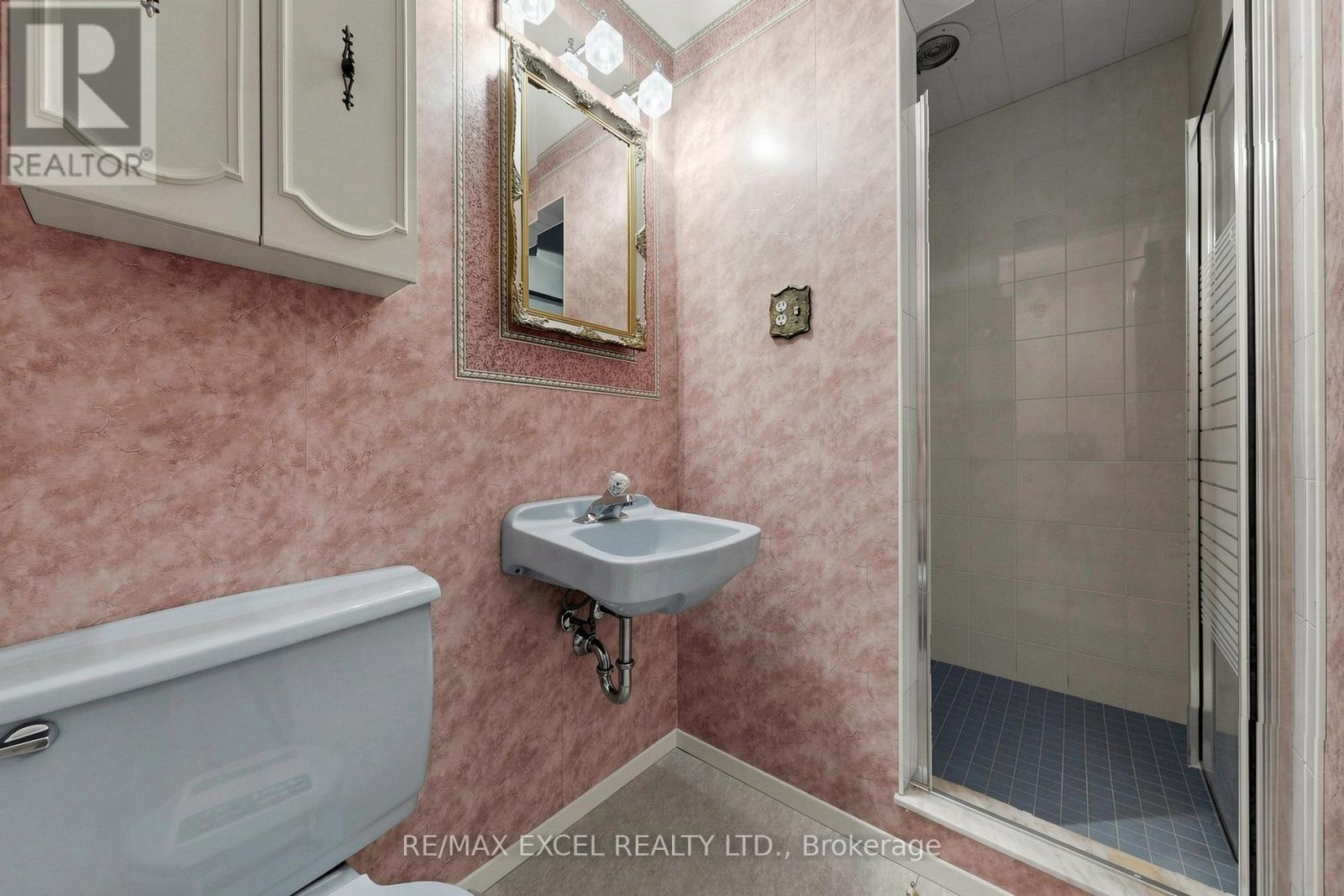 30 WAKEFIELD CRESCENT - 30