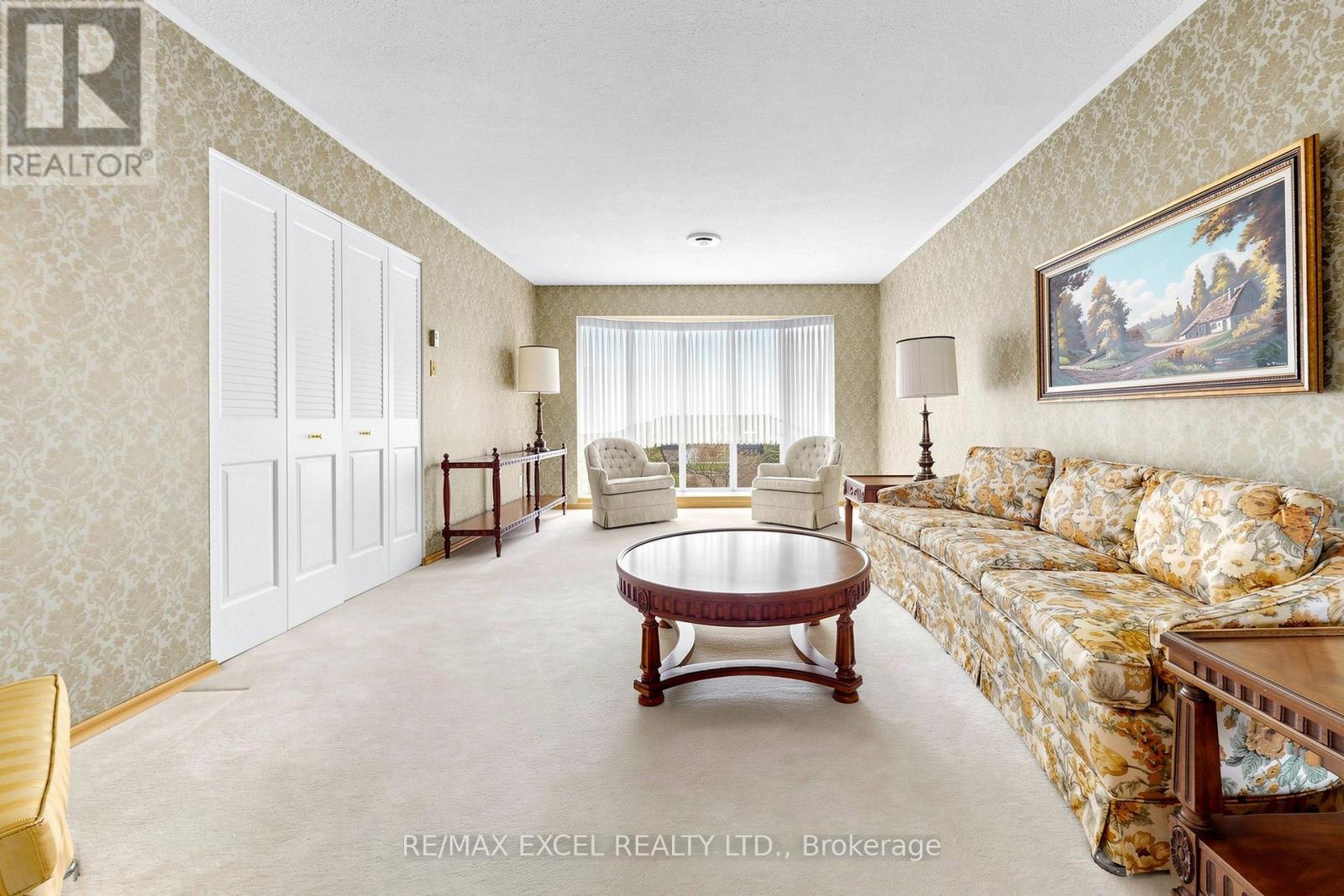 30 WAKEFIELD CRESCENT - 4