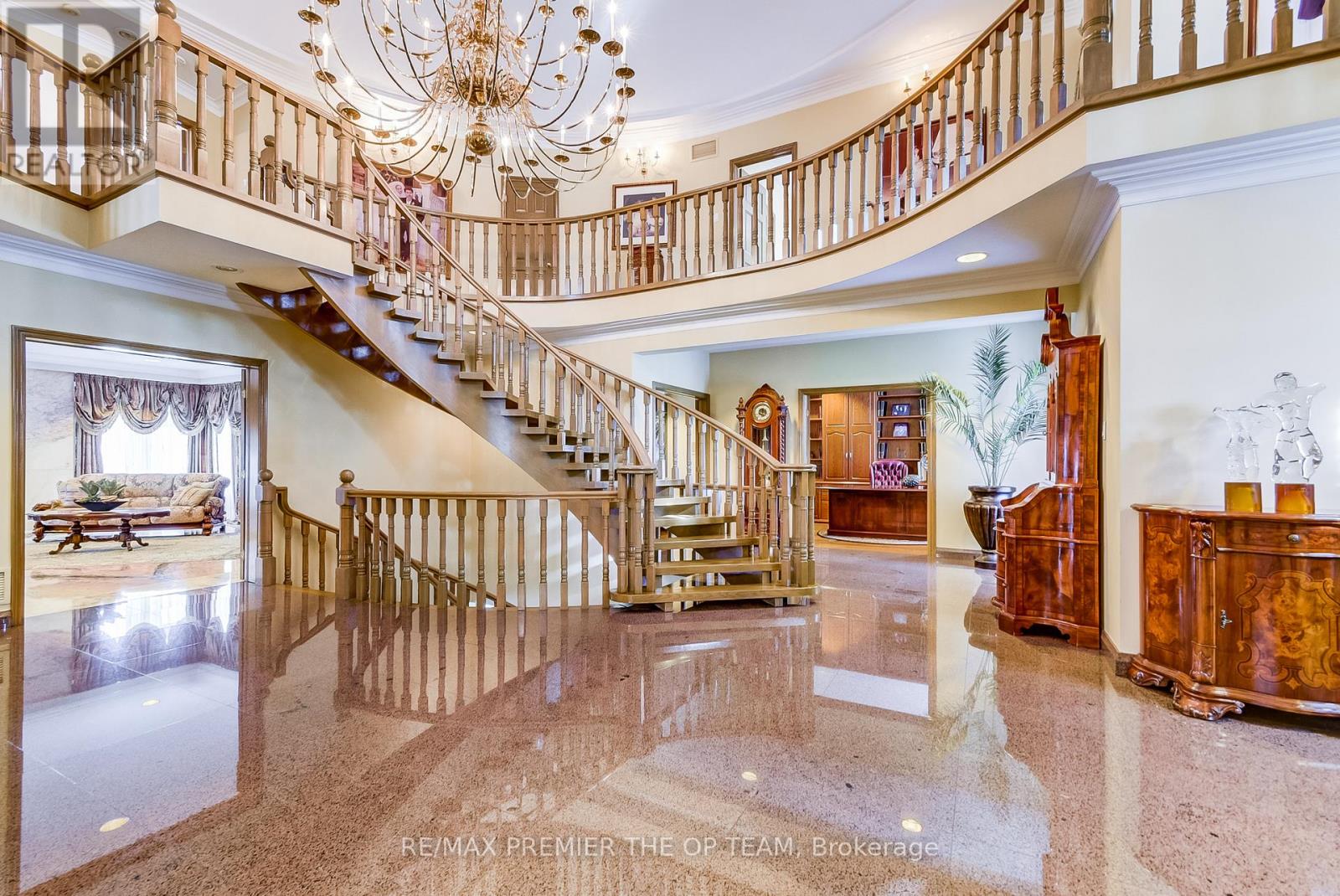 118 COWAN DRIVE - 4