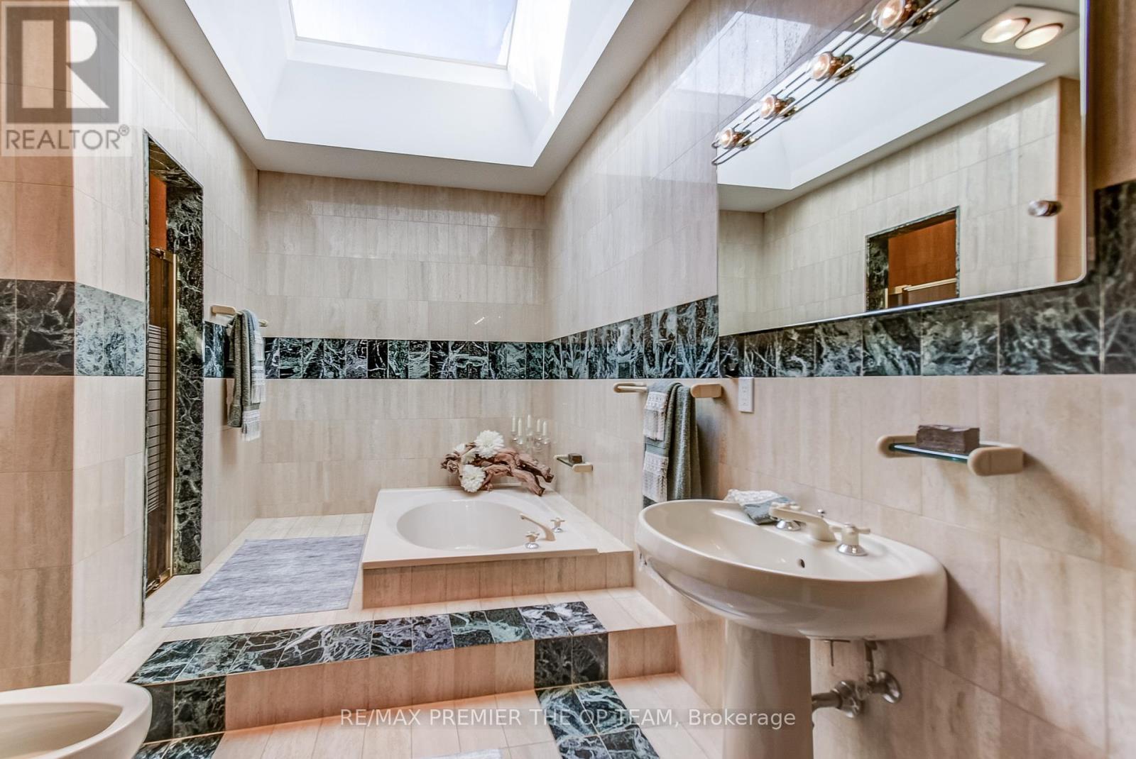 118 COWAN DRIVE - 32