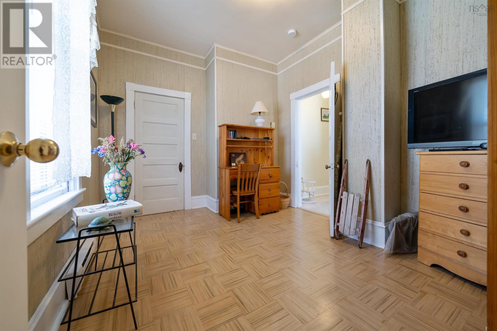 Property 31 of 49 of 138 Main Street