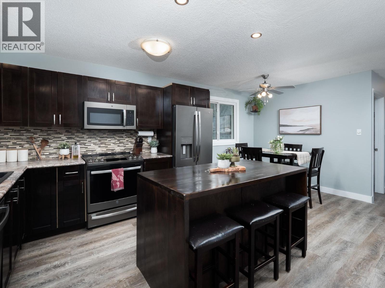 2293 TAPPING STREET - 7