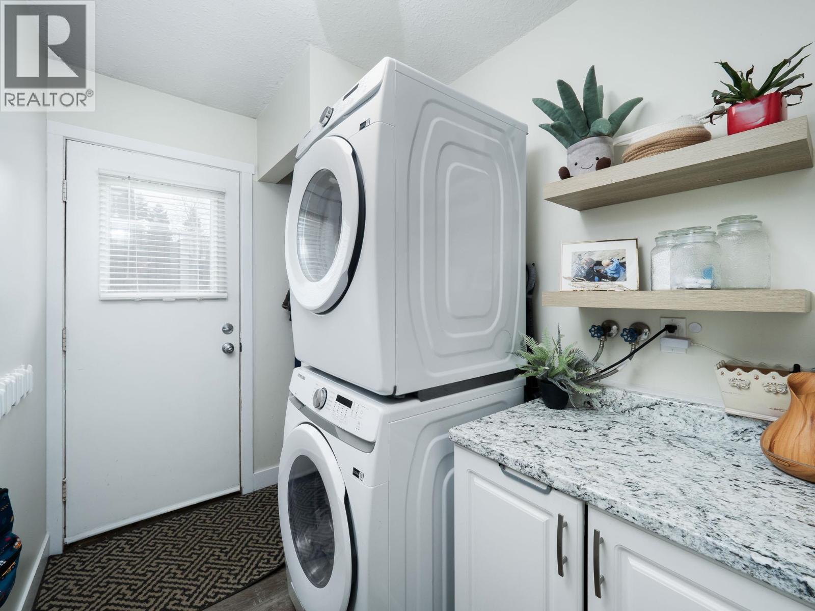 2293 TAPPING STREET - 16